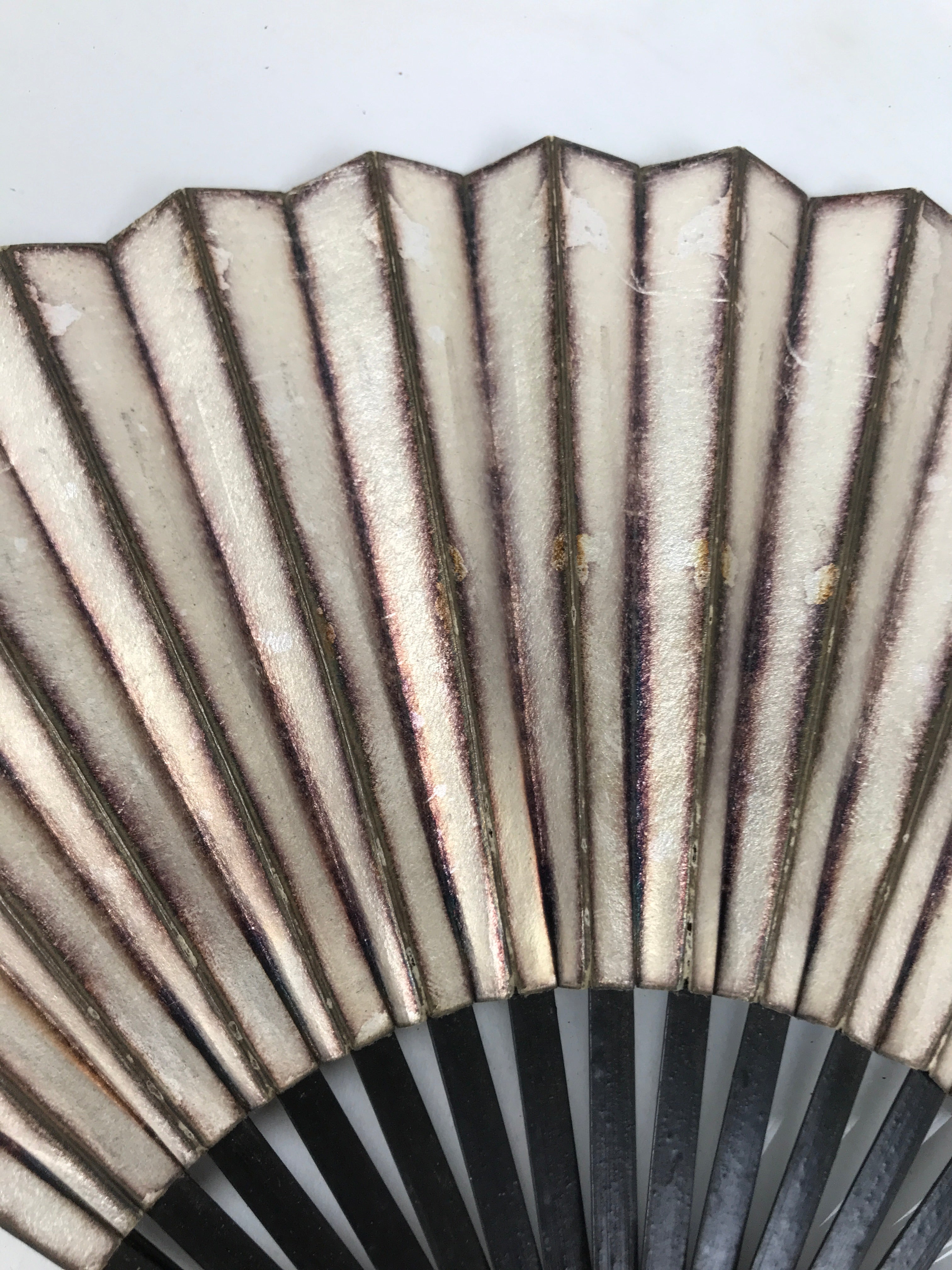 Japanese Paper Folding Fan Sensu Vtg Lacquered Bamboo Gold Silver Formal 4D907