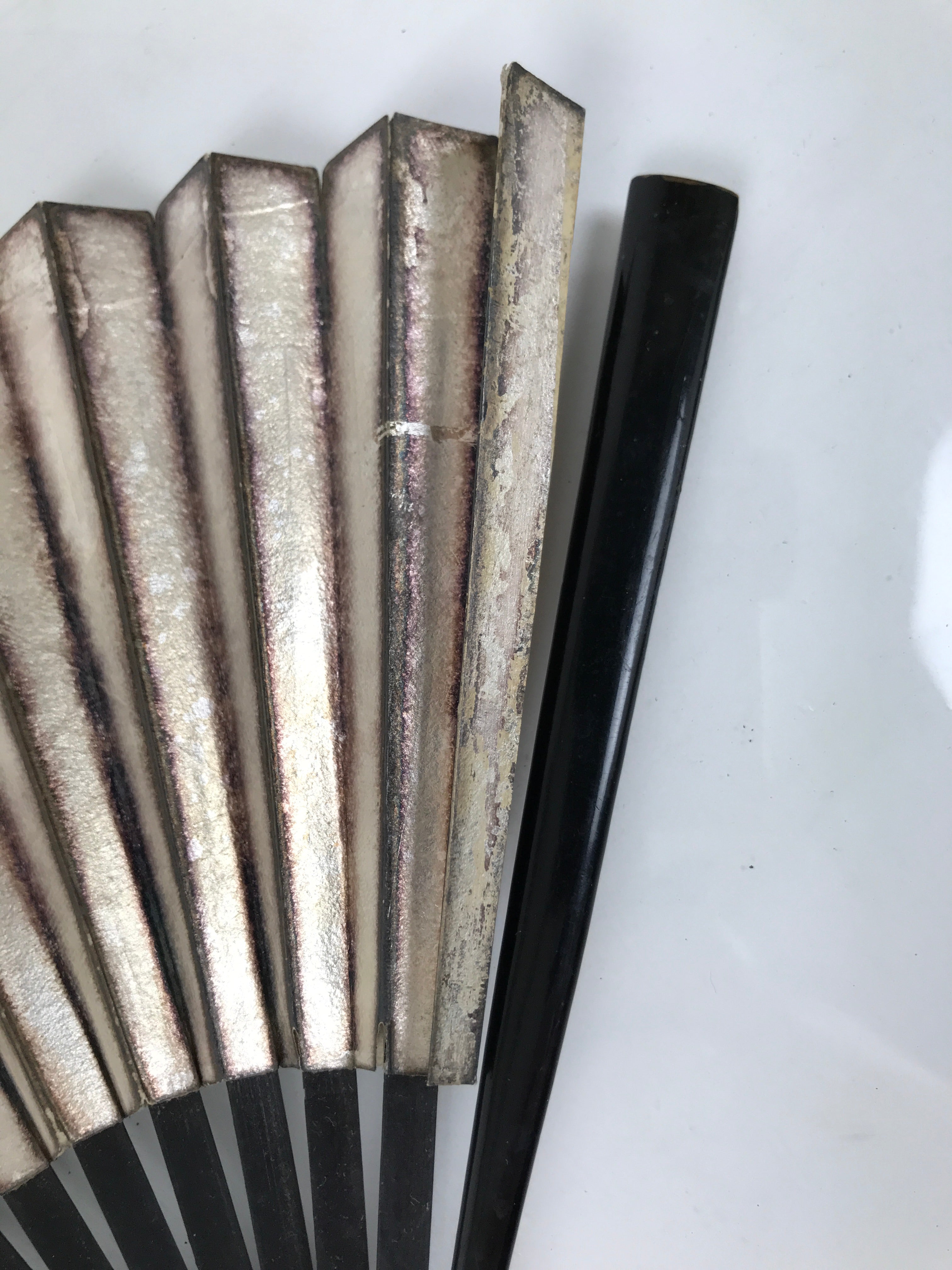 Japanese Paper Folding Fan Sensu Vtg Lacquered Bamboo Gold Silver Formal 4D907