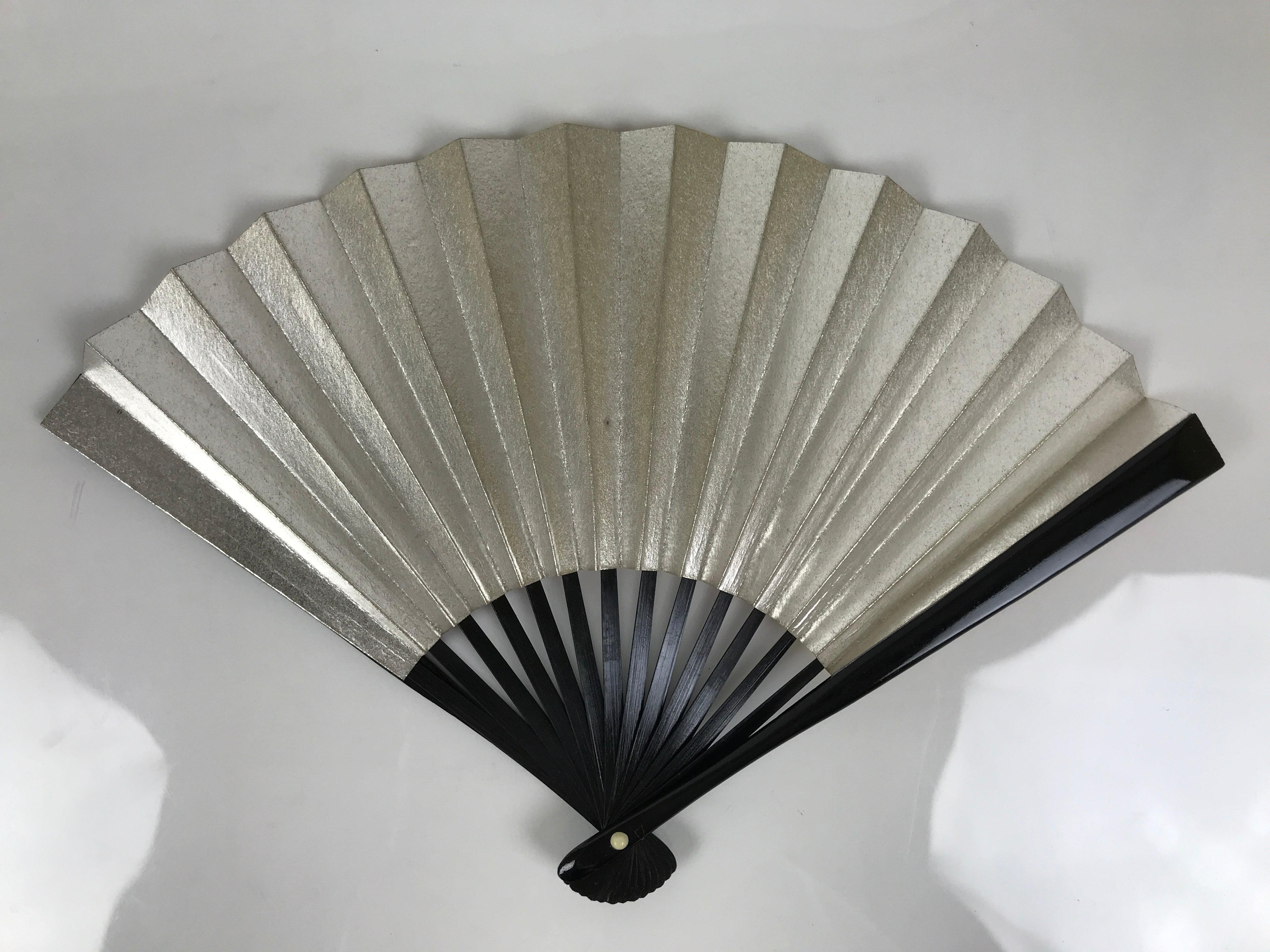 Japanese Paper Folding Fan Sensu Vtg Lacquered Bamboo Gold Silver Formal 4D958