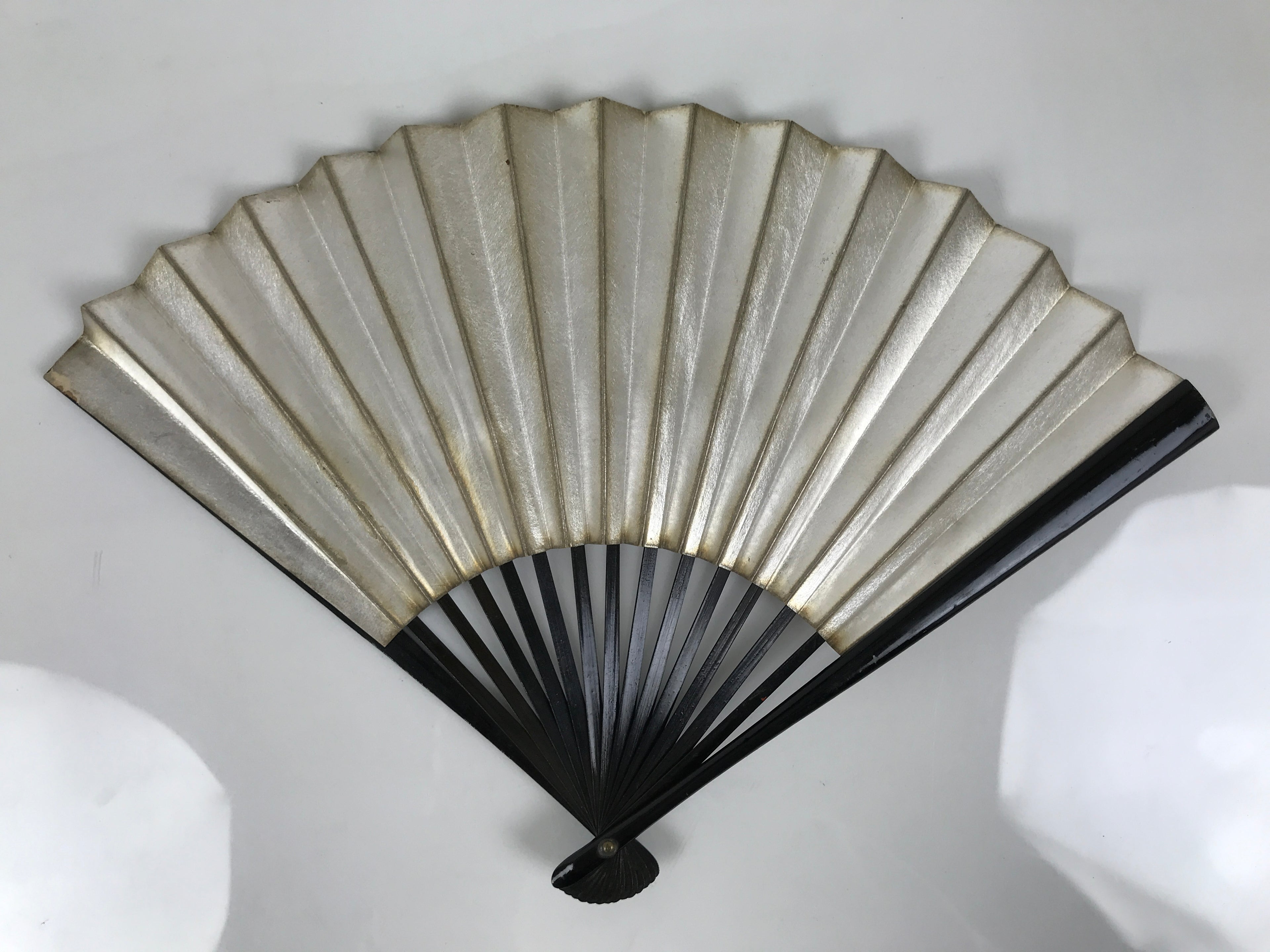 Japanese Paper Folding Fan Sensu Vtg Lacquered Bamboo Gold Silver Formal 4D960