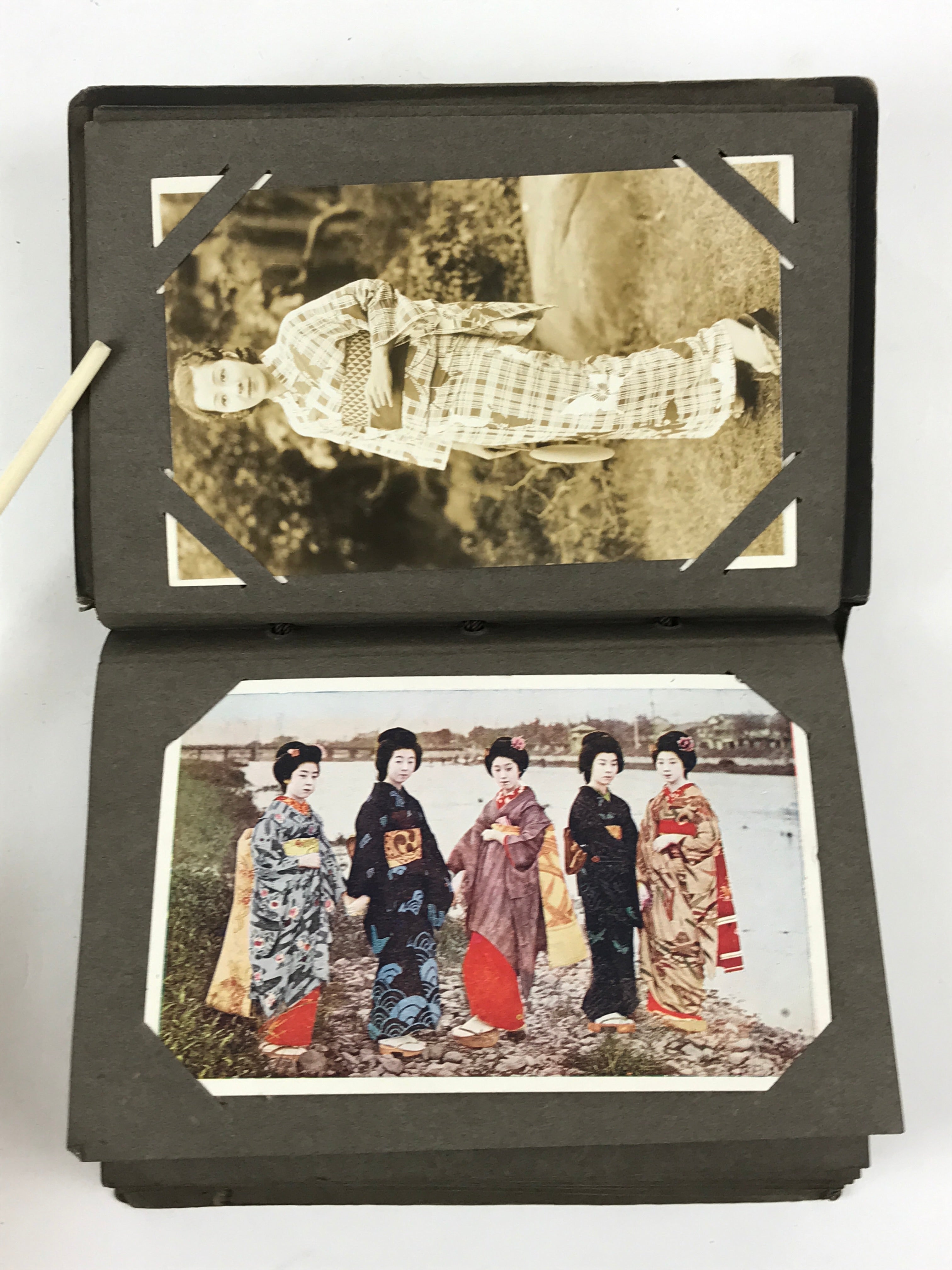 Japanese Photo Album 52pc C1930 Geisha Beautiful Kimono Ladies Friends AB126