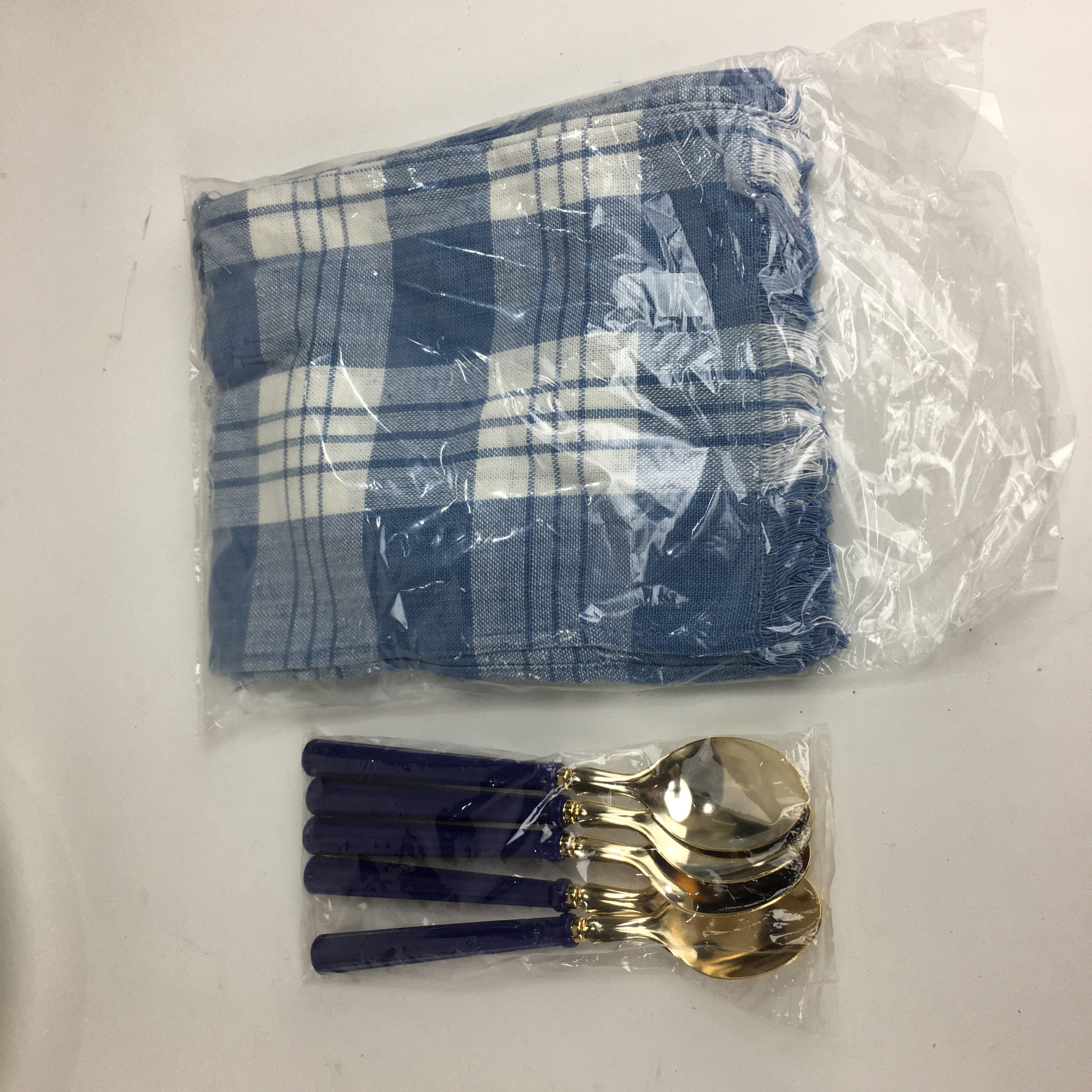 Japanese Picnic Basket Set For 5 Person Vtg Blue Picture Plate Spoon Place Mat J