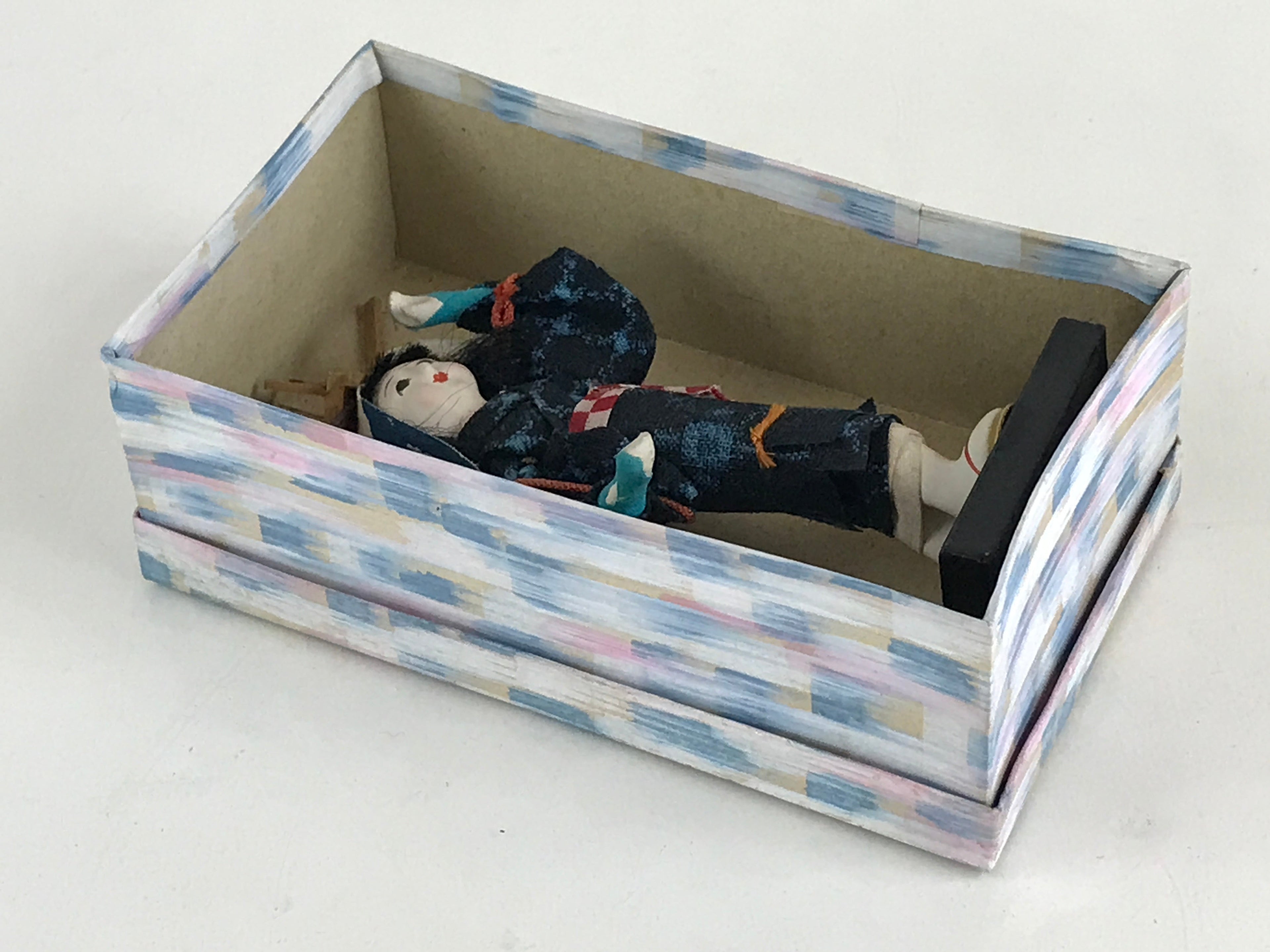 Japanese Plaster Kimono Lady Doll Kyo Ningyo Flower Dance Praying Rain BD887