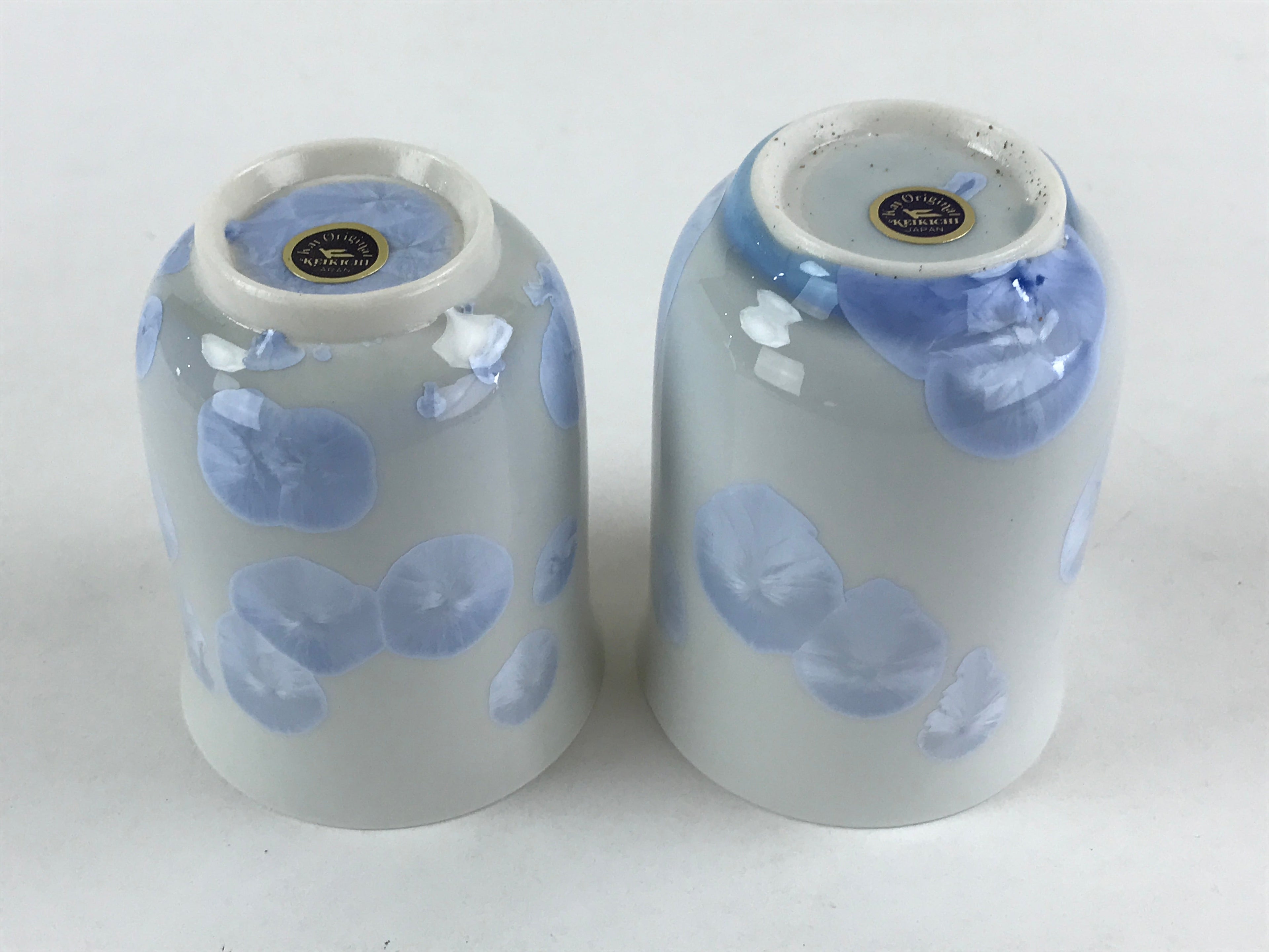 Japanese Porcelain 2pc Teacups Keikichi Japan Kyo Ware Crystal Glaze Vtg Yunomi