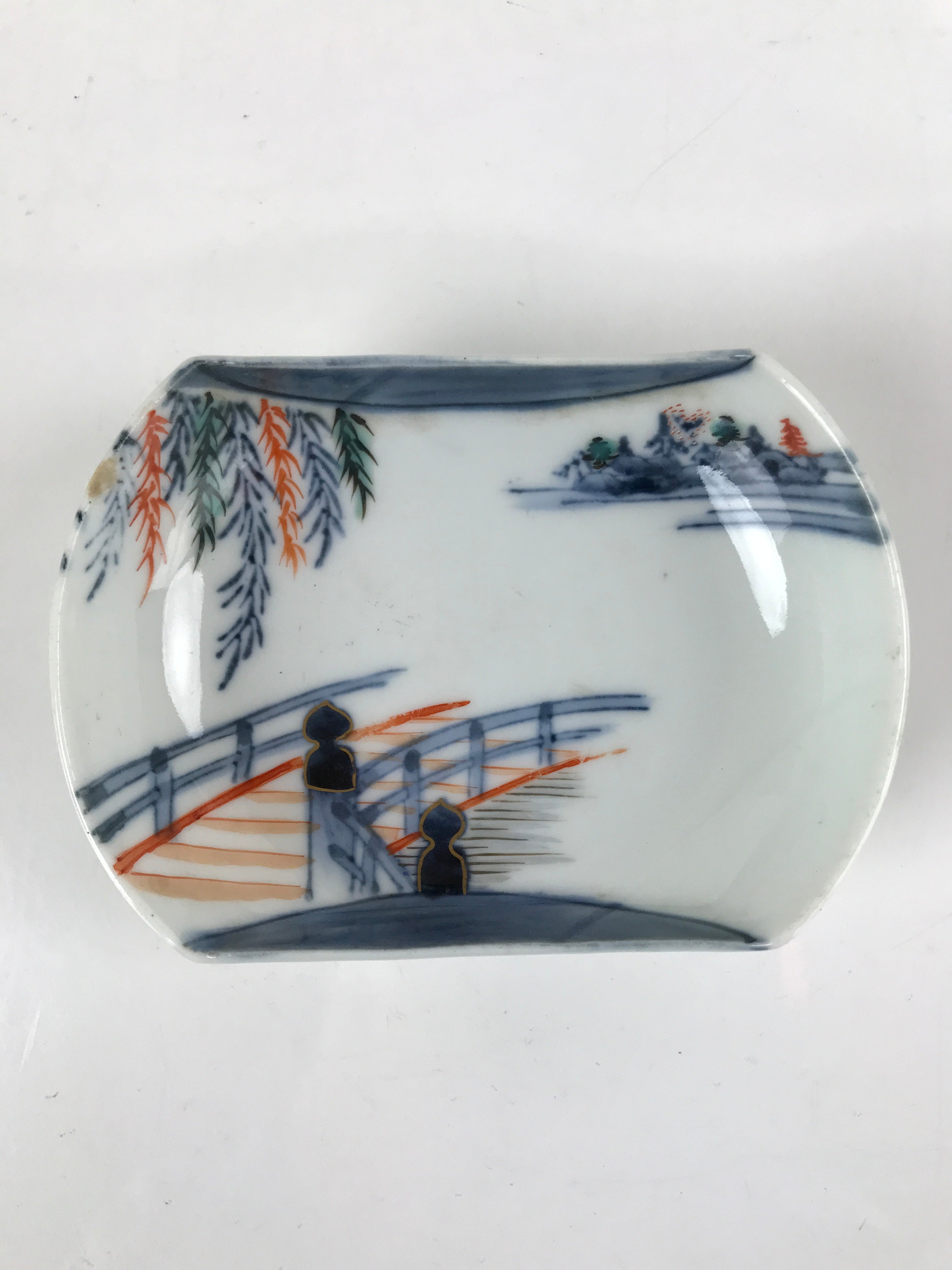 Japanese Porcelain Arita Imari Small Plate Mamezara Vtg Garden Bridge PY907