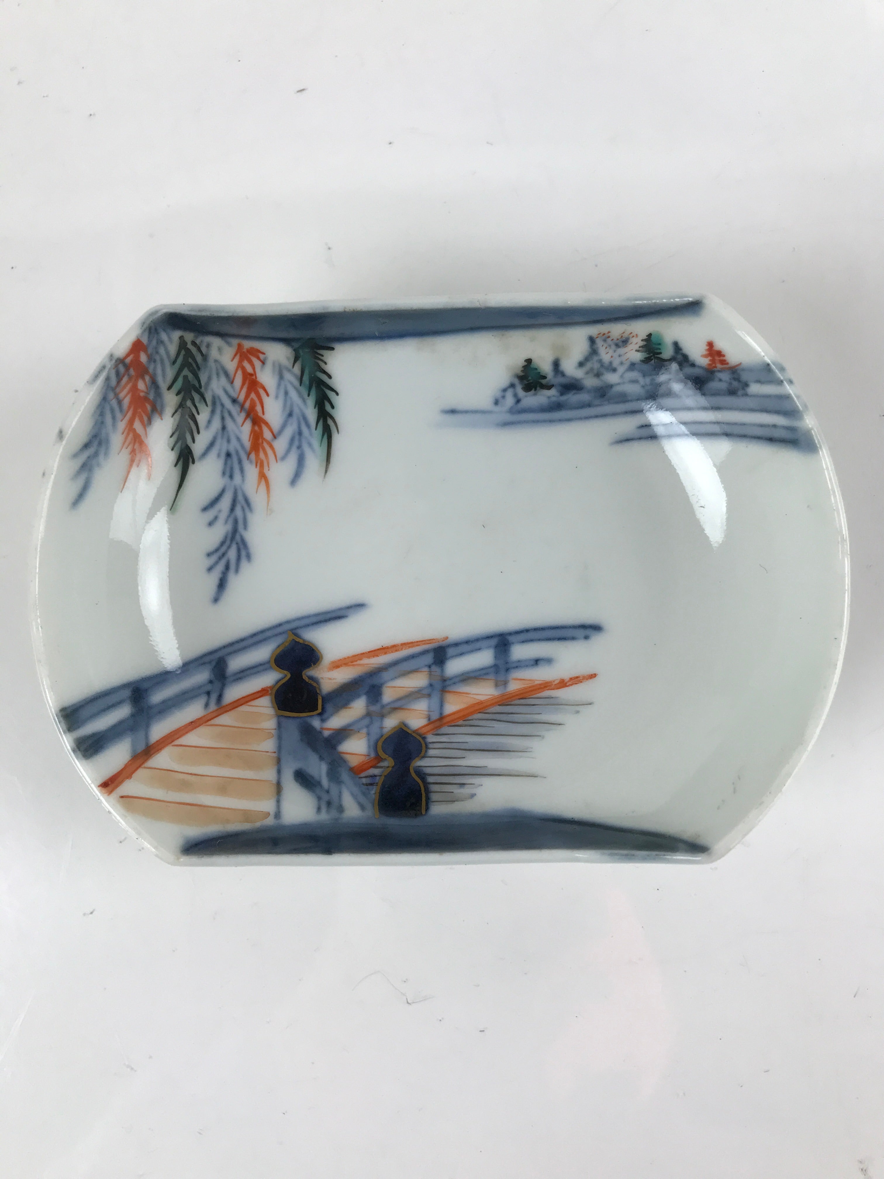 Japanese Porcelain Arita Imari Small Plate Mamezara Vtg Garden Bridge PY913