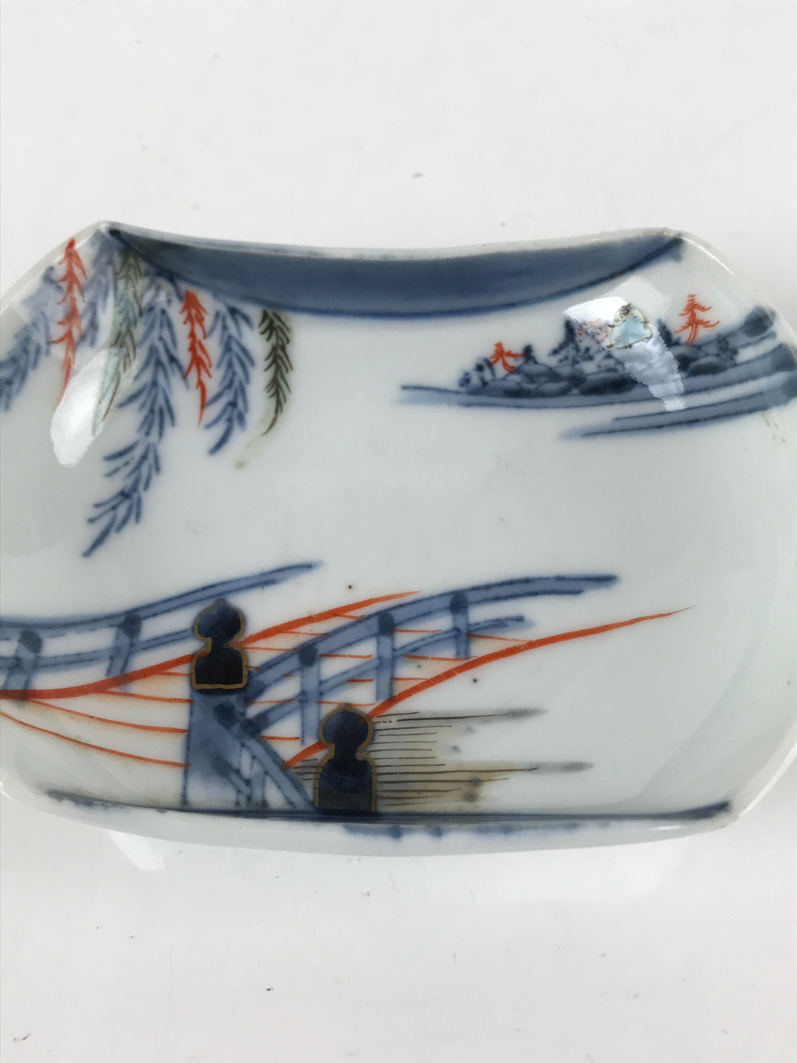 Japanese Porcelain Arita Imari Small Plate Mamezara Vtg Garden Bridge PY915