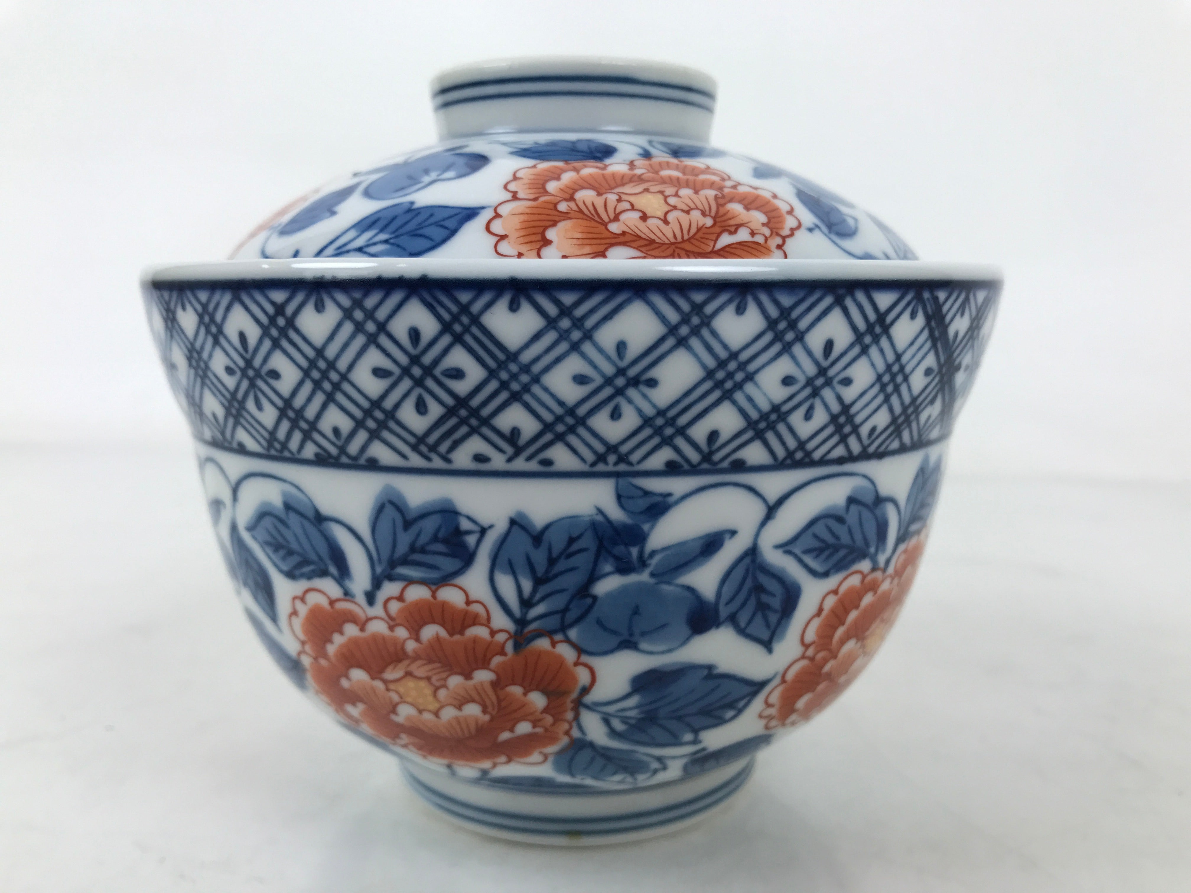 Japanese Porcelain Arita Ware Lidded Bowl Owan Vtg Pottery White Blue Peony Y421