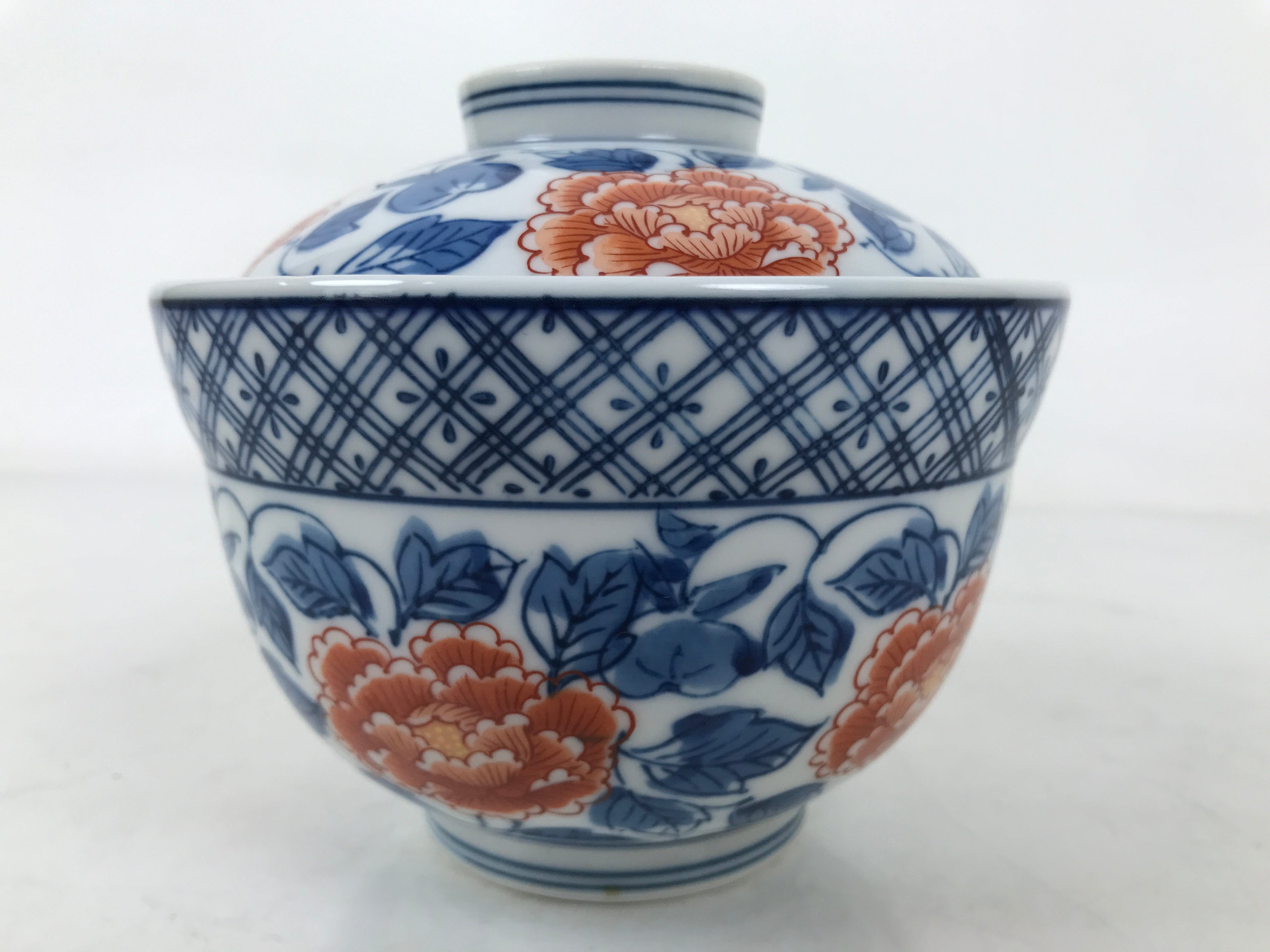 Japanese Porcelain Arita Ware Lidded Bowl Owan Vtg Pottery White Blue Peony Y421