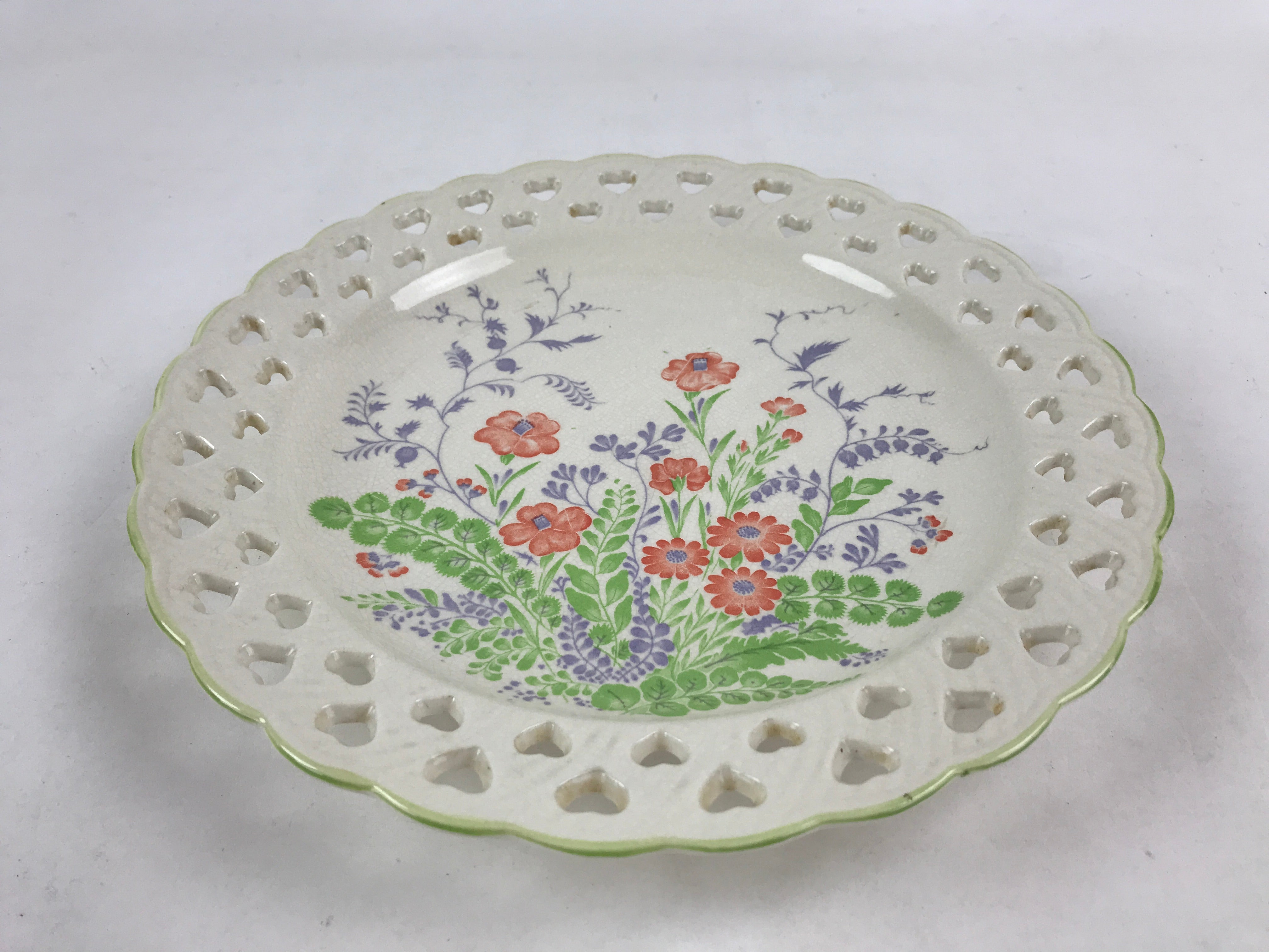 Japanese Porcelain Decorative Ozara Plate Vtg Floral White Purple Red PY486