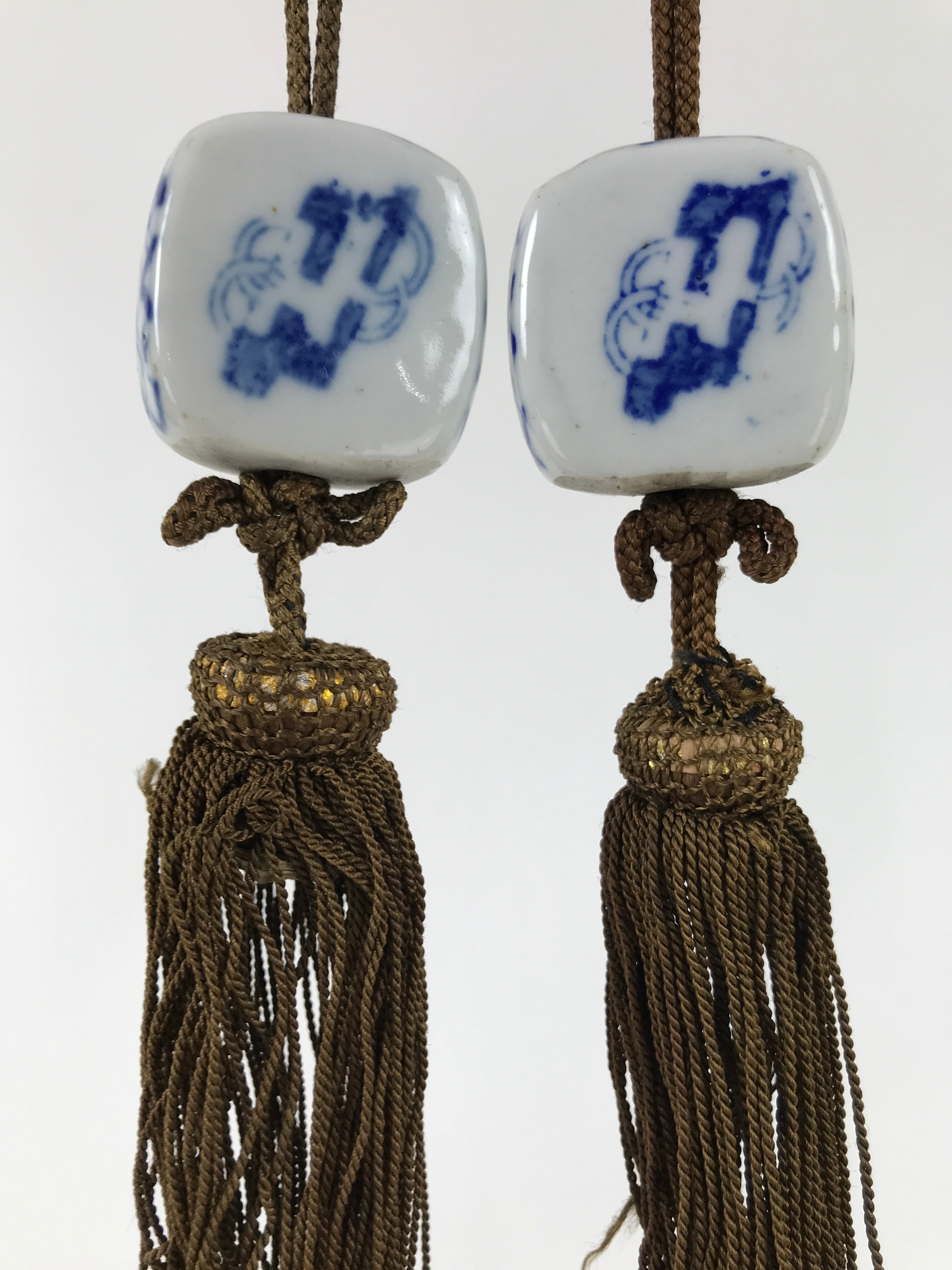 Japanese Porcelain Hanging Scroll Weights Vtg Fuchin Kakejiku Brown Tassel FC361