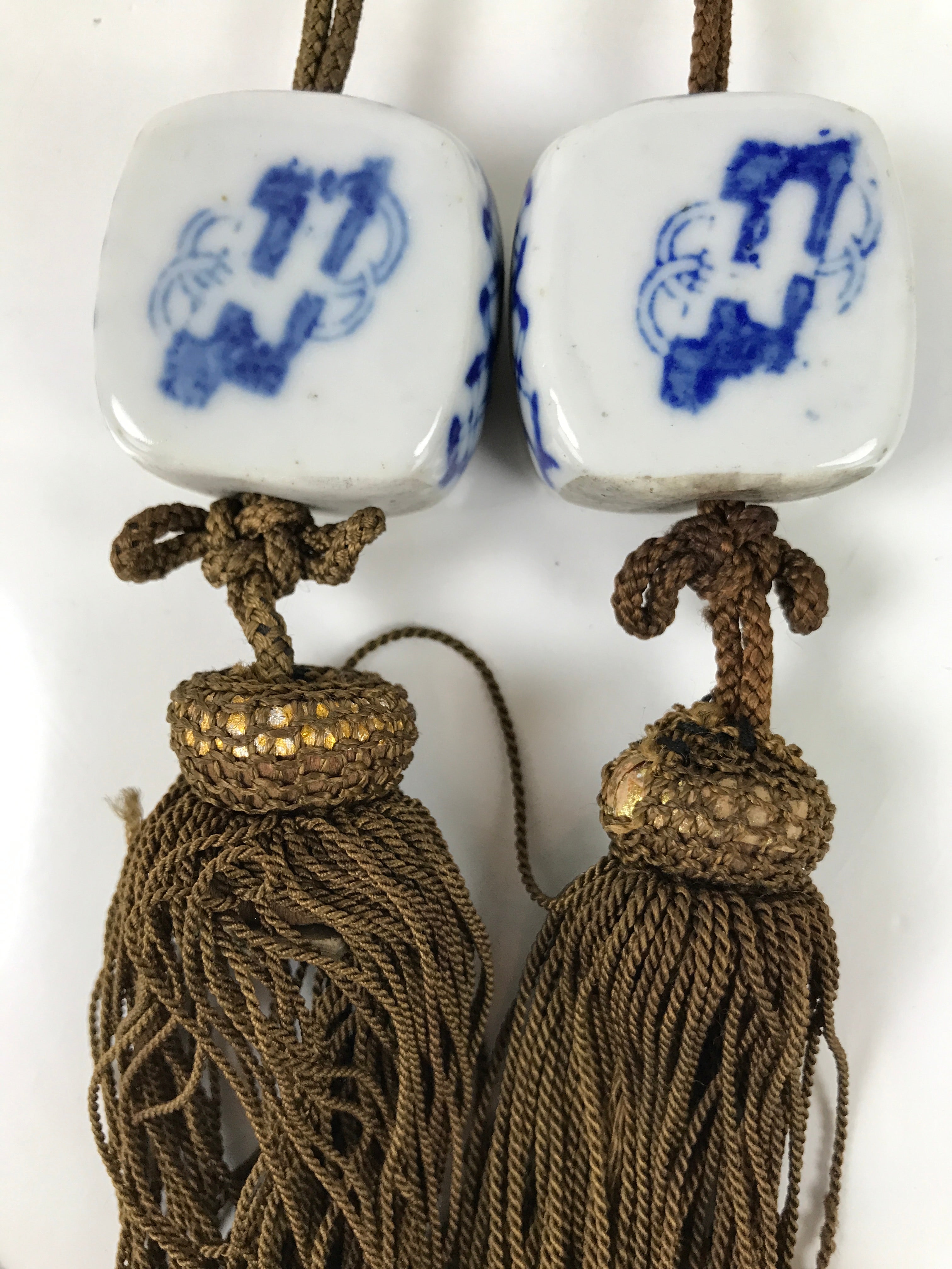 Japanese Porcelain Hanging Scroll Weights Vtg Fuchin Kakejiku Brown Tassel FC361