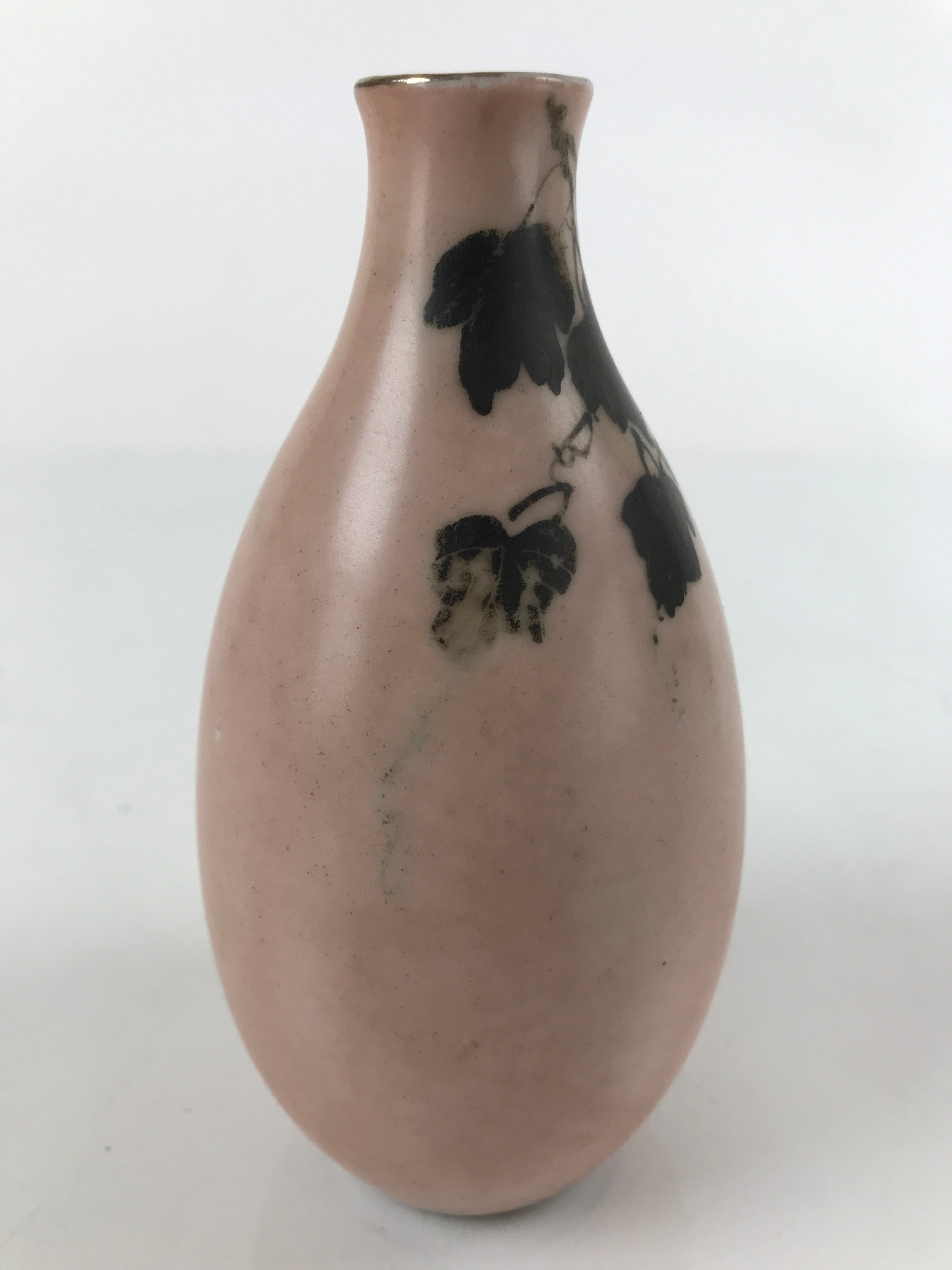 Japanese Porcelain Kutani Ware Sake Bottle Tokkuri Vtg Black Vines Pink TS660