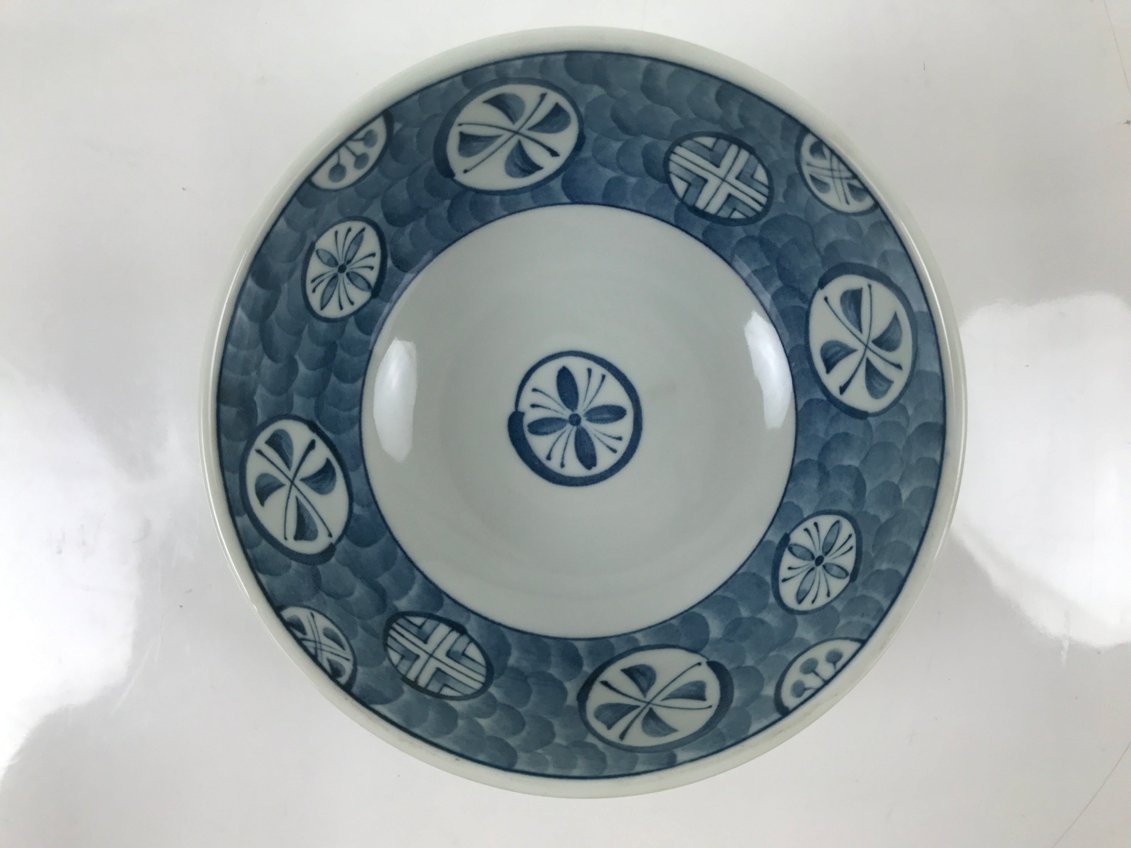 Japanese Porcelain Large Donburi Bowl Sometsuke Vtg Blue White Floral Dish Y199