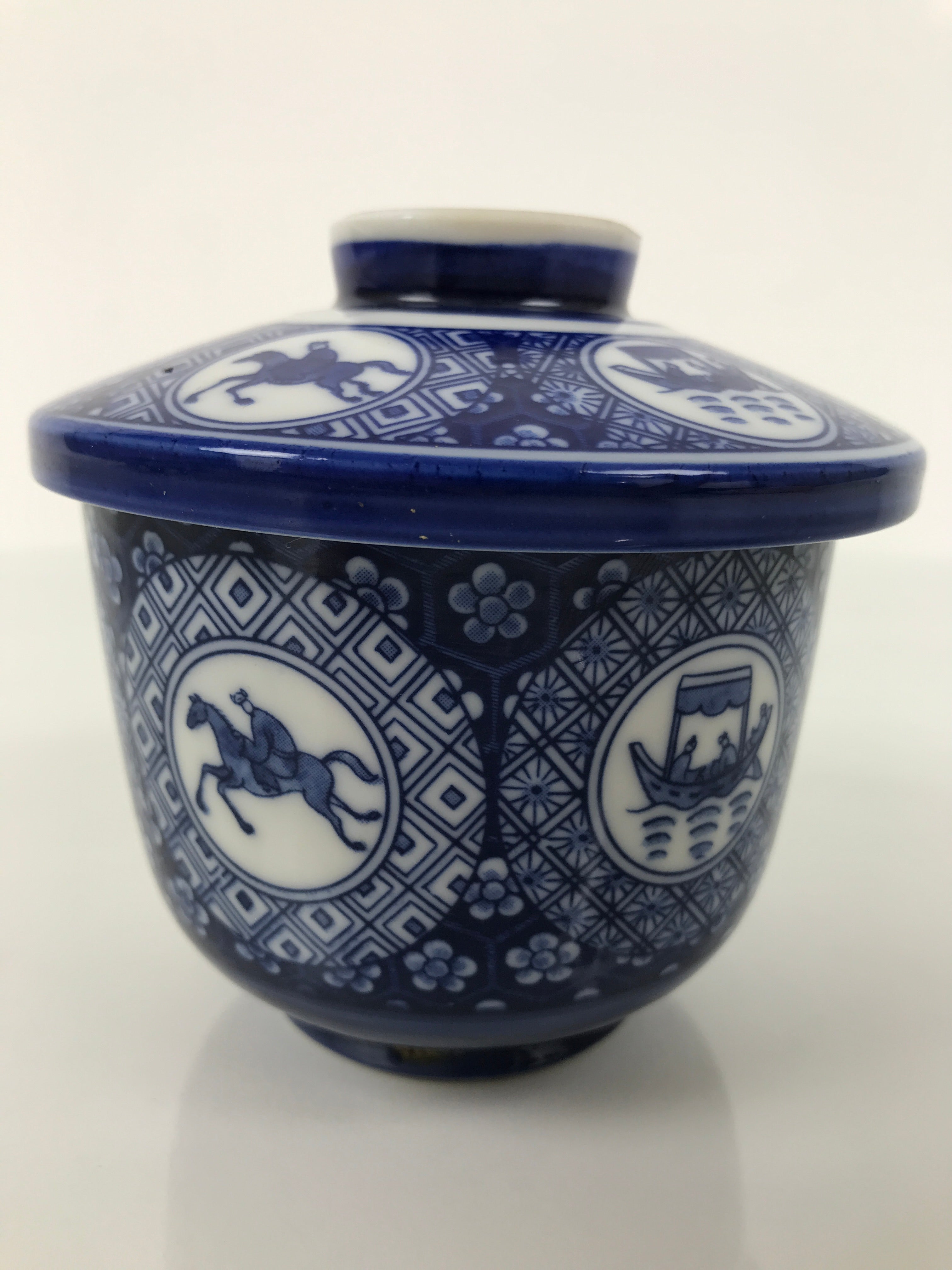 Japanese Porcelain Lidded Bowl Mushiwan Vtg White Blue Horse Boat Sometsuke Y454