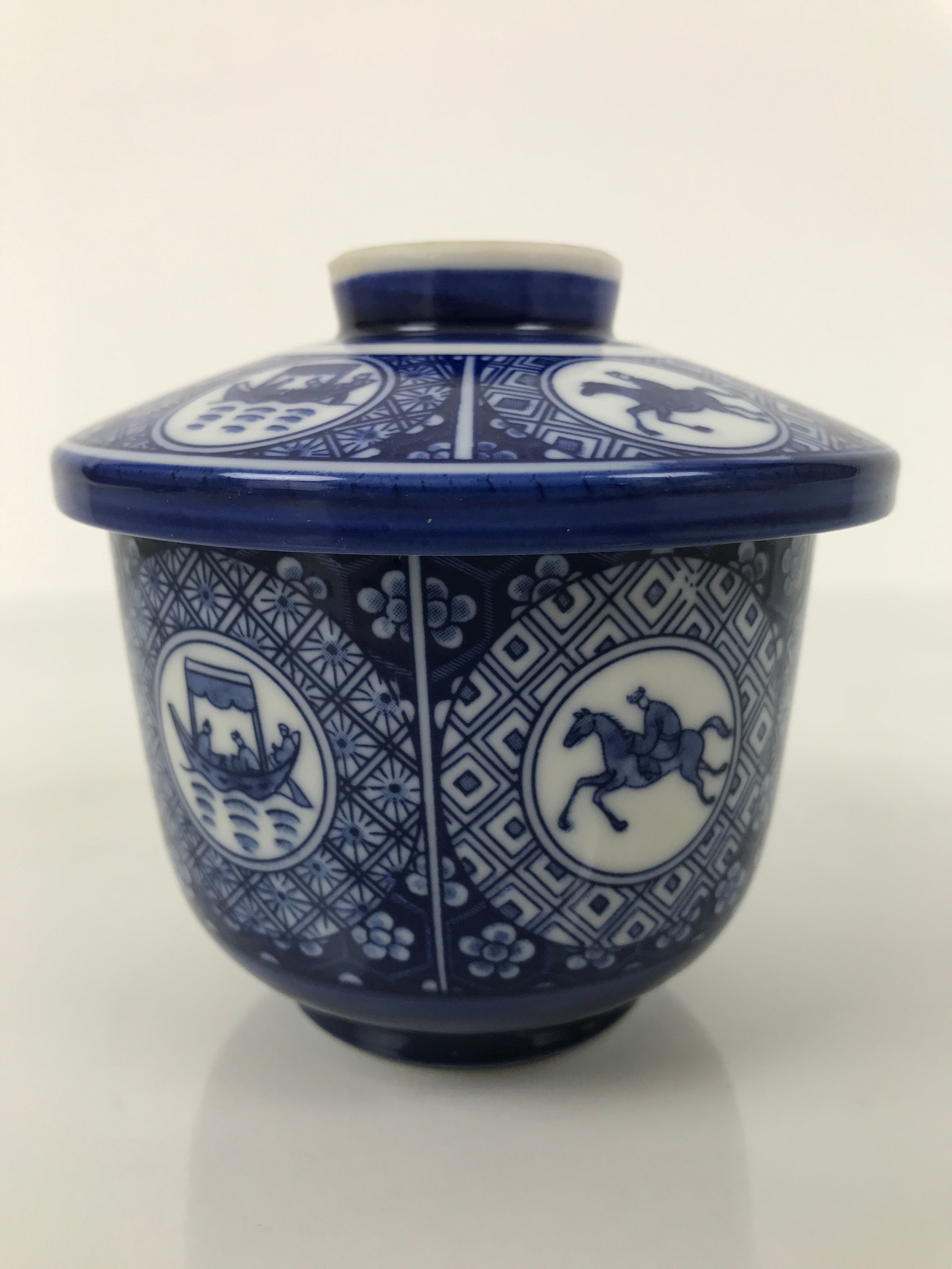 Japanese Porcelain Lidded Bowl Mushiwan Vtg White Blue Horse Boat Sometsuke Y454