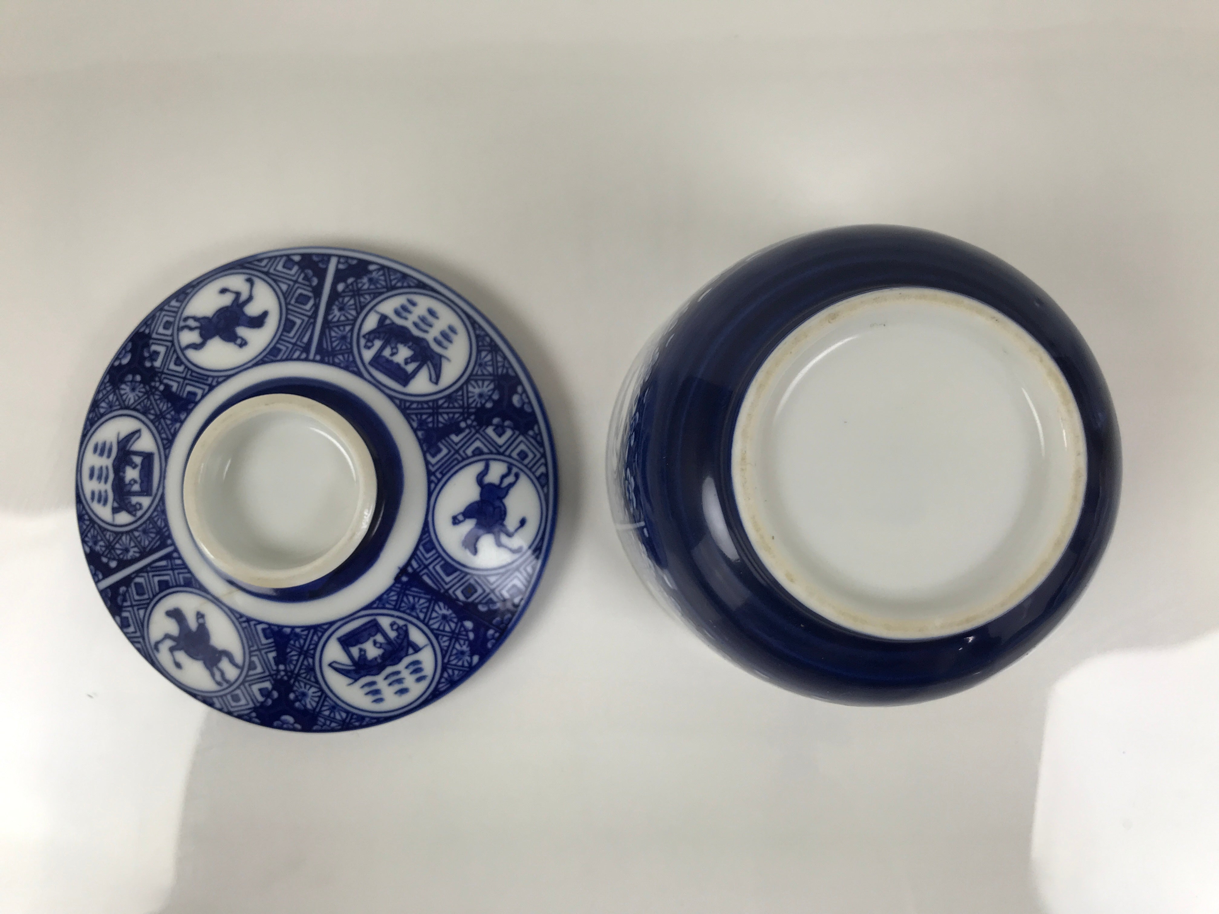 Japanese Porcelain Lidded Bowl Mushiwan Vtg White Blue Horse Boat Sometsuke Y454