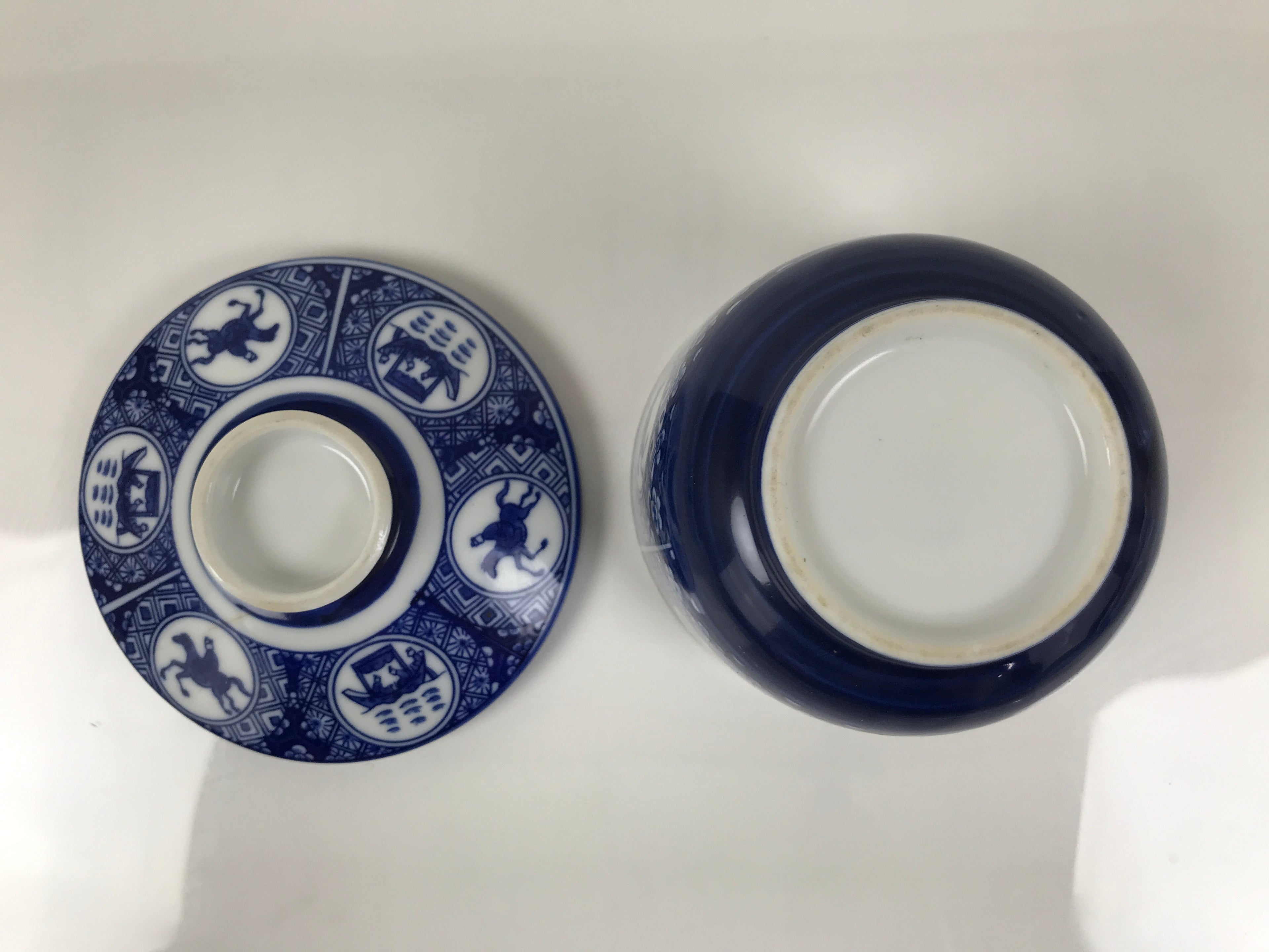 Japanese Porcelain Lidded Bowl Mushiwan Vtg White Blue Horse Boat Sometsuke Y454