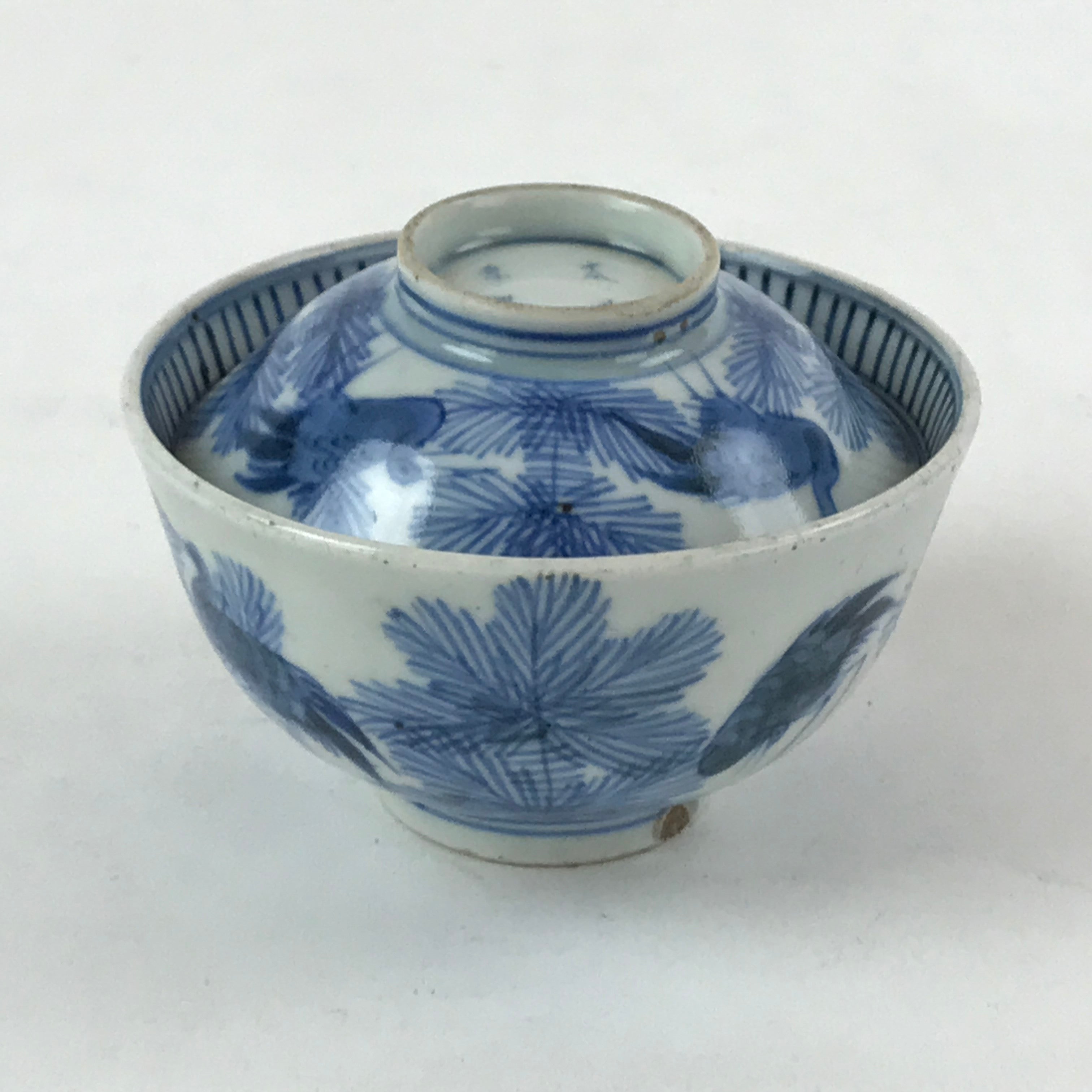 Japanese Porcelain Lidded Bowl Vtg Chawan Pottery Blue Birds Foliage PY498