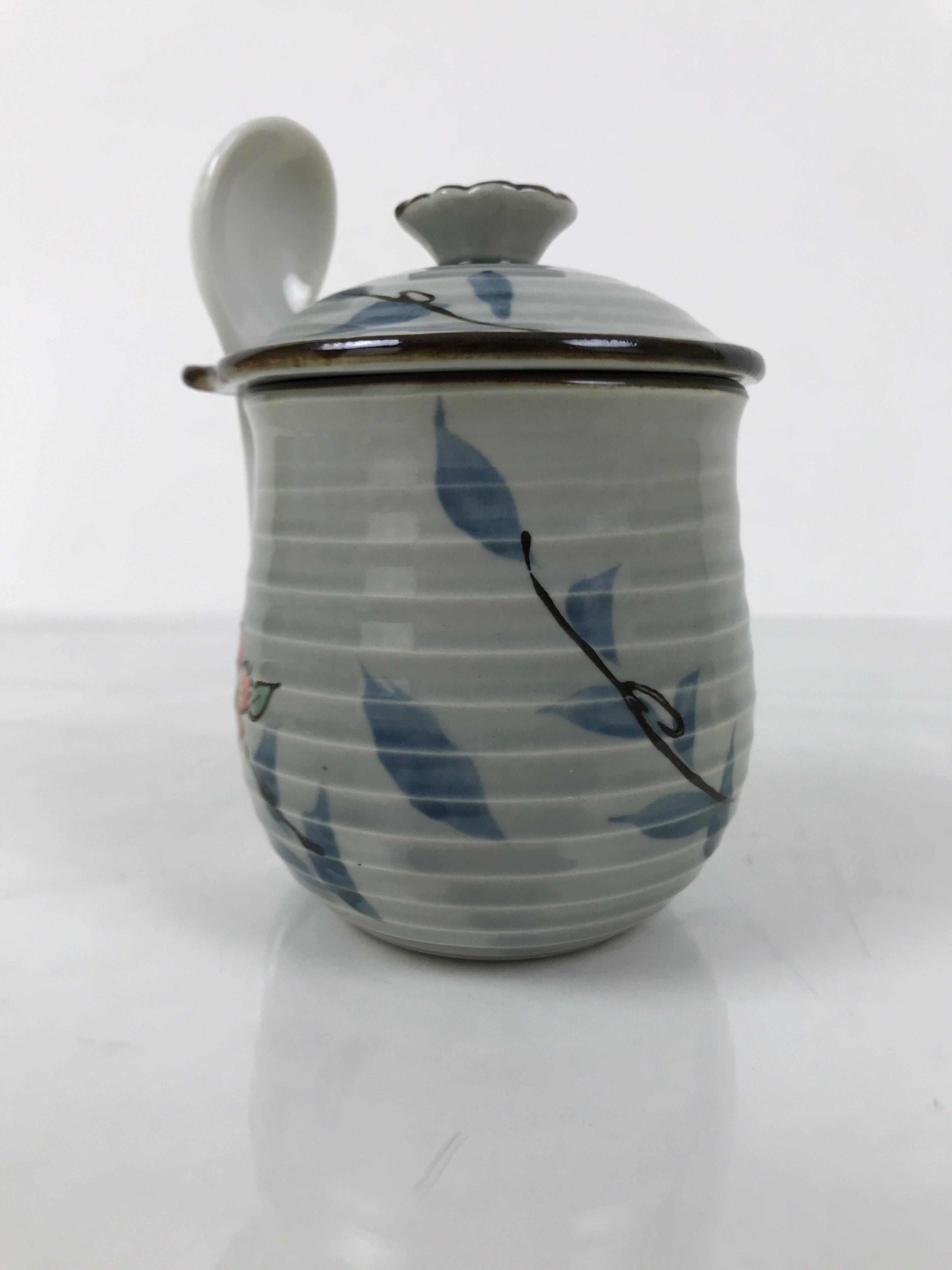 Japanese Porcelain Lidded Cup w/Spoon Pink Cherry Blossom Blue Container Y488