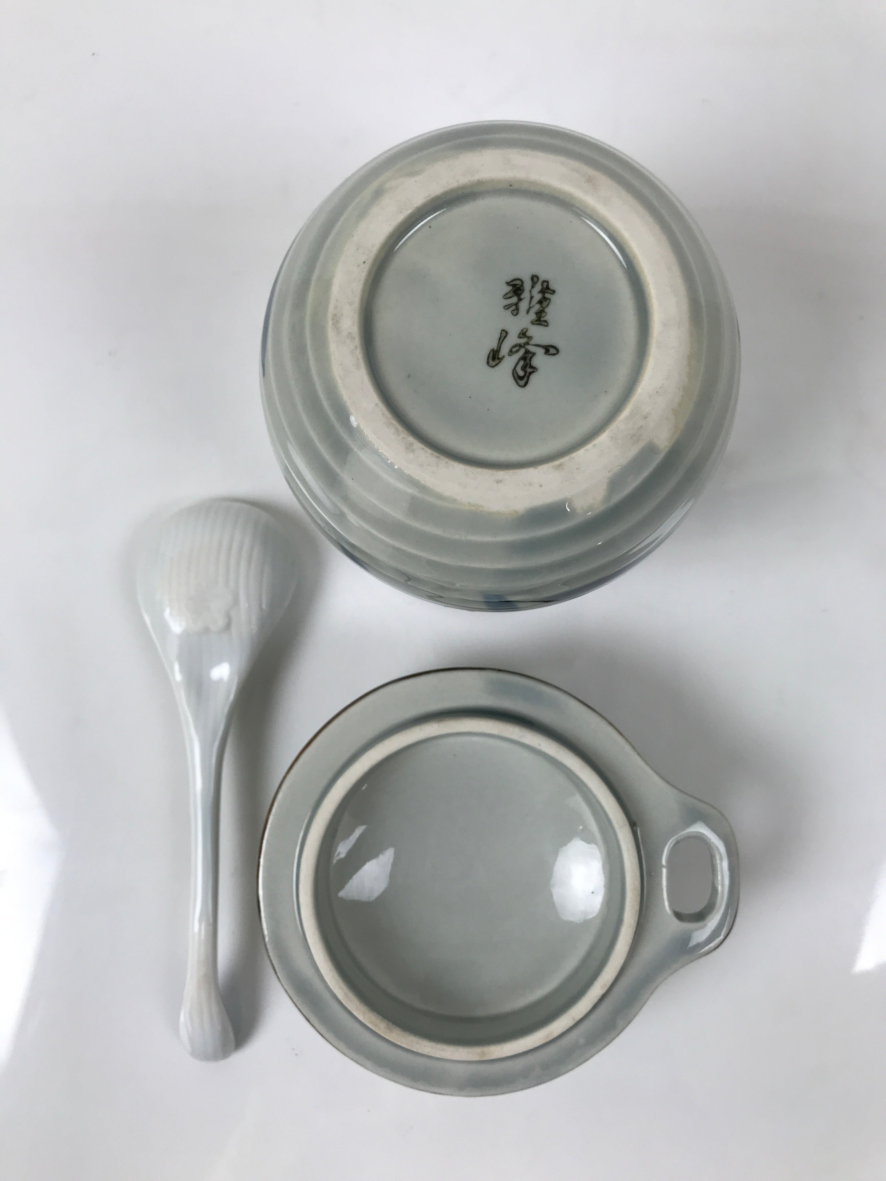 Japanese Porcelain Lidded Cup w/Spoon Pink Cherry Blossom Blue Container Y492