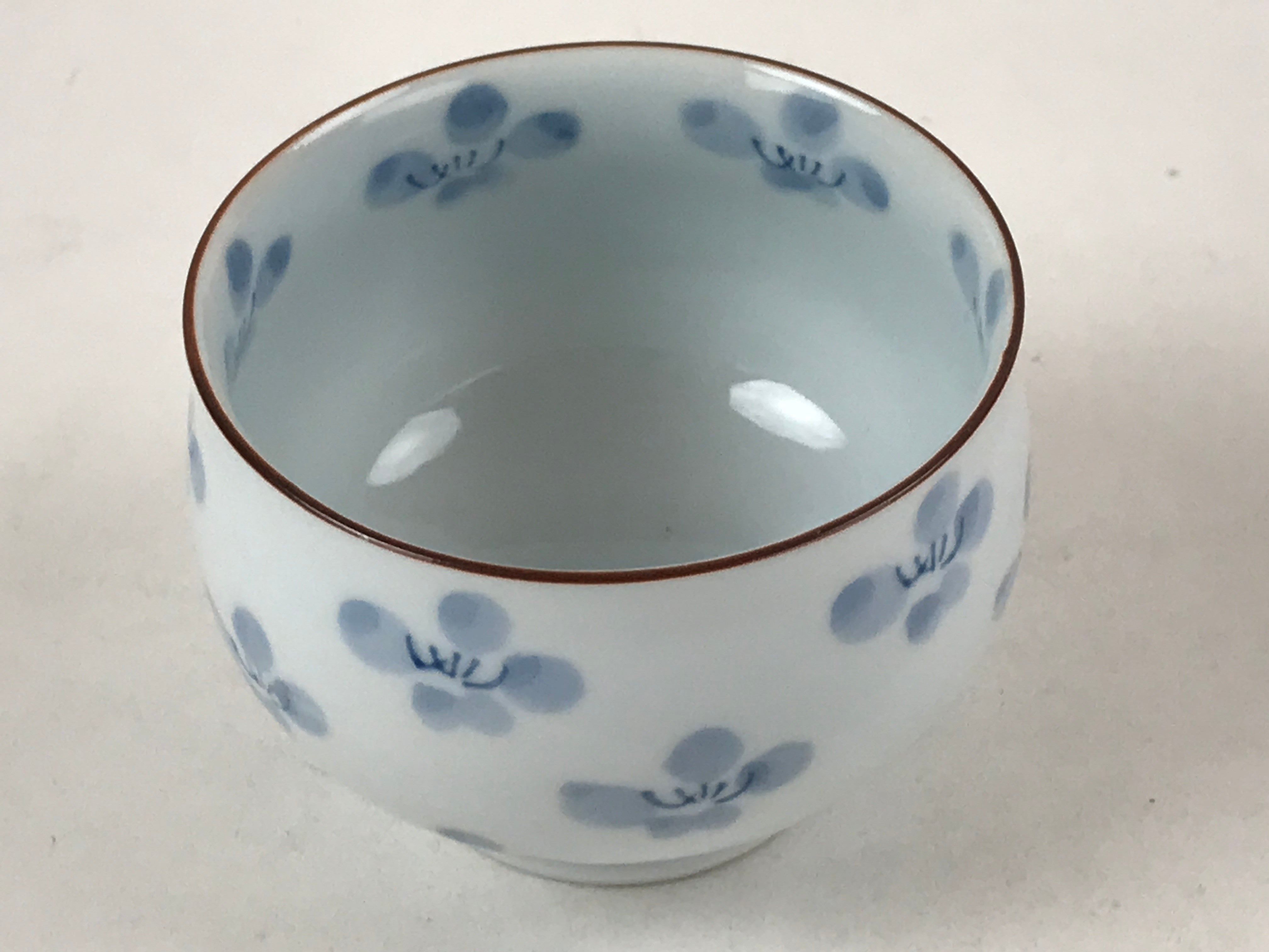 Japanese Porcelain Lidded Teacup Chawan Vtg Blue Flowers Pottery Yunomi TC386