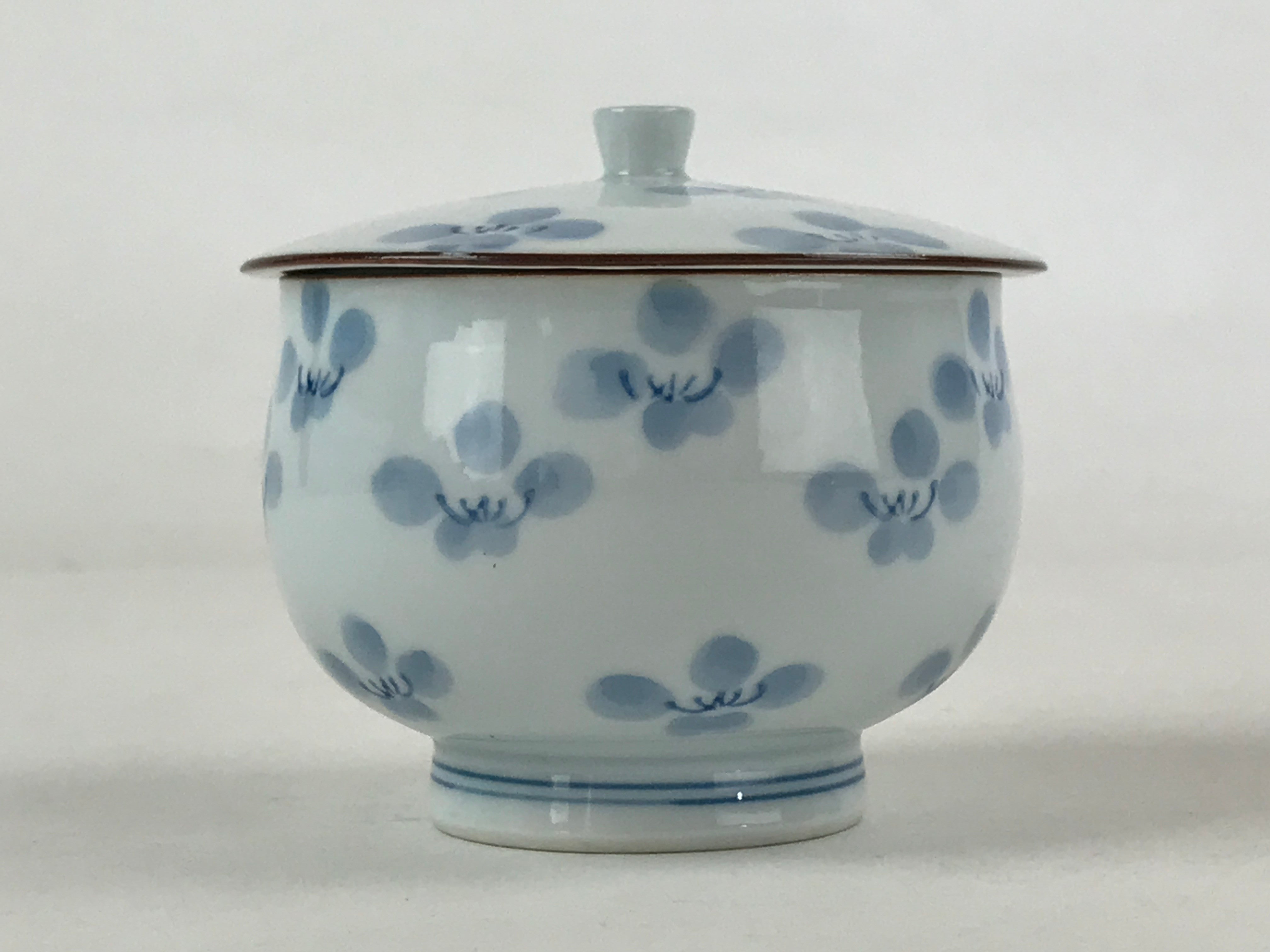 Japanese Porcelain Lidded Teacup Vtg Blue Flowers Chawan Pottery Yunomi TC384