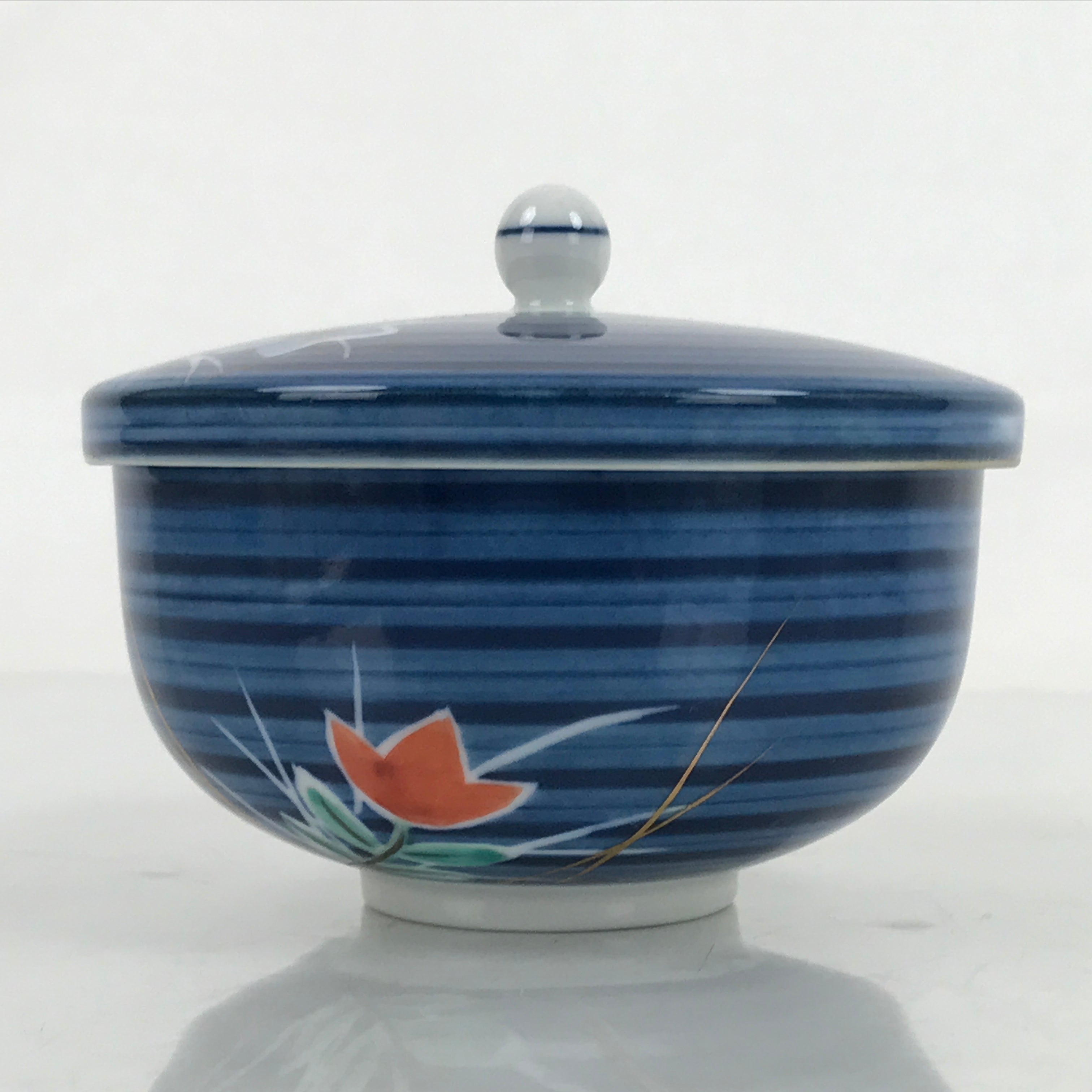 Japanese Porcelain Lidded Teacup Vtg Kikyo Balloon Flower Yunomi Blue TC504