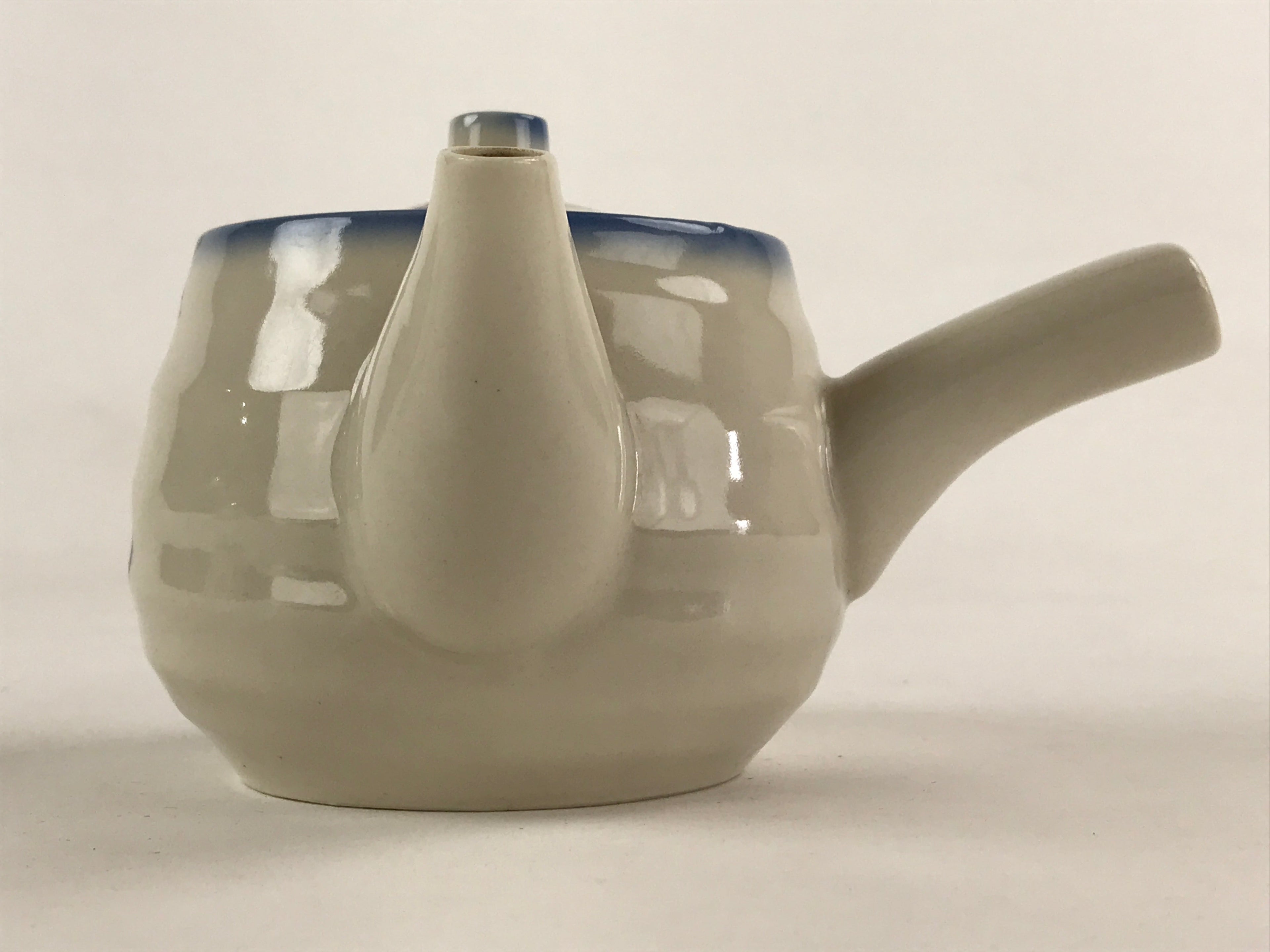 Japanese Porcelain Lidded Teapot Kyusu Pottery Sencha Plum Blossom White PY449
