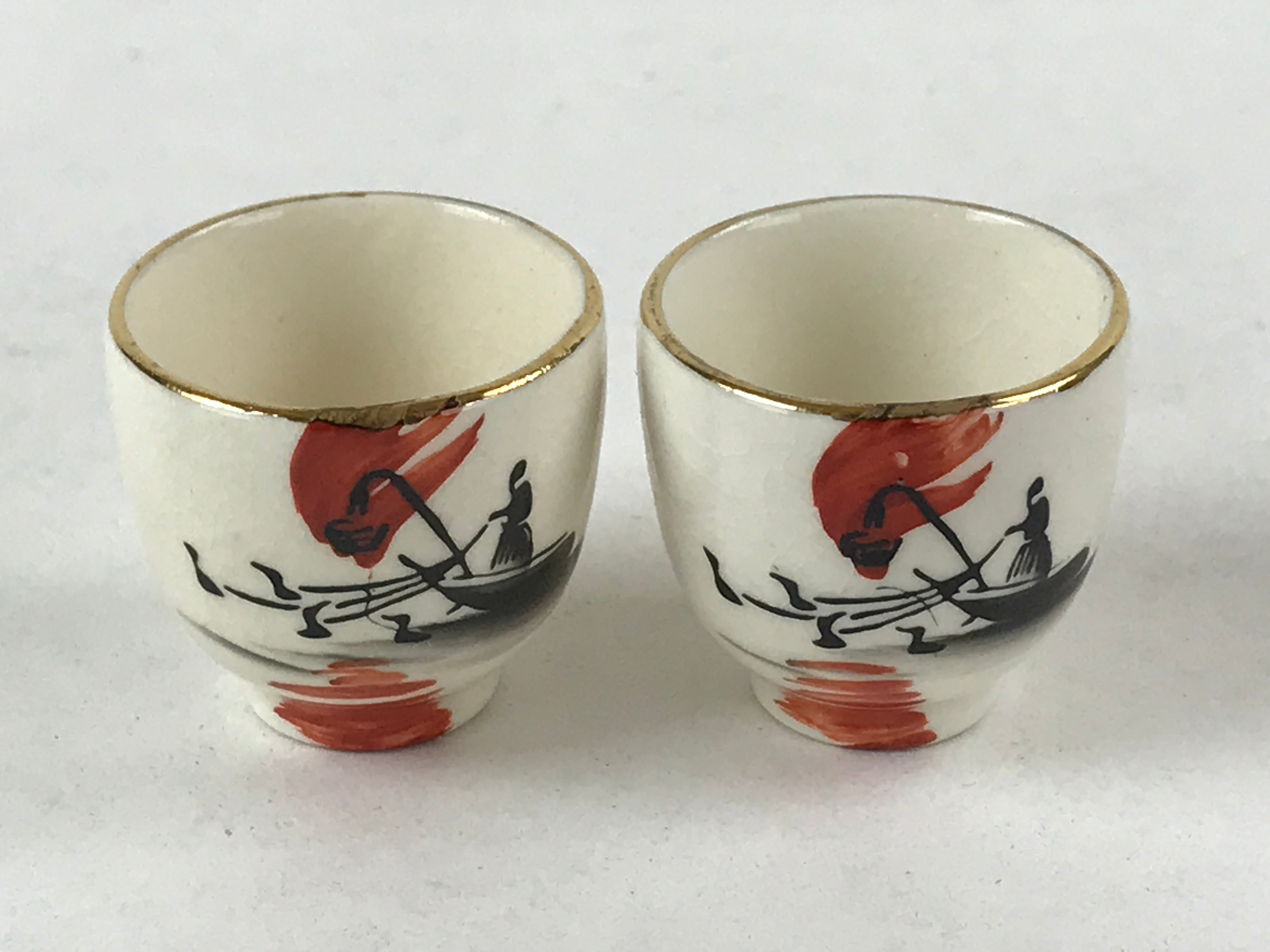 https://chidorivintage.com/cdn/shop/files/Japanese-Porcelain-Miniature-Tea-Set-Vtg-Kyusu-Yokode-Teapot-2-Cups-White-PY541-7.jpg?v=1697401475