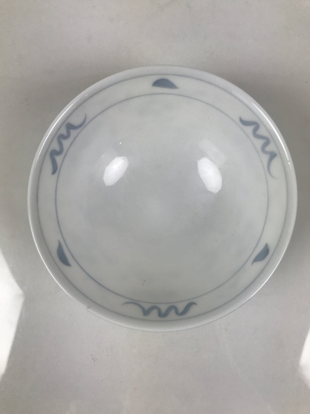 Japanese Porcelain Mino Ware Rice Bowl Chawan Vtg White Blue Plant Vine Tea Y493
