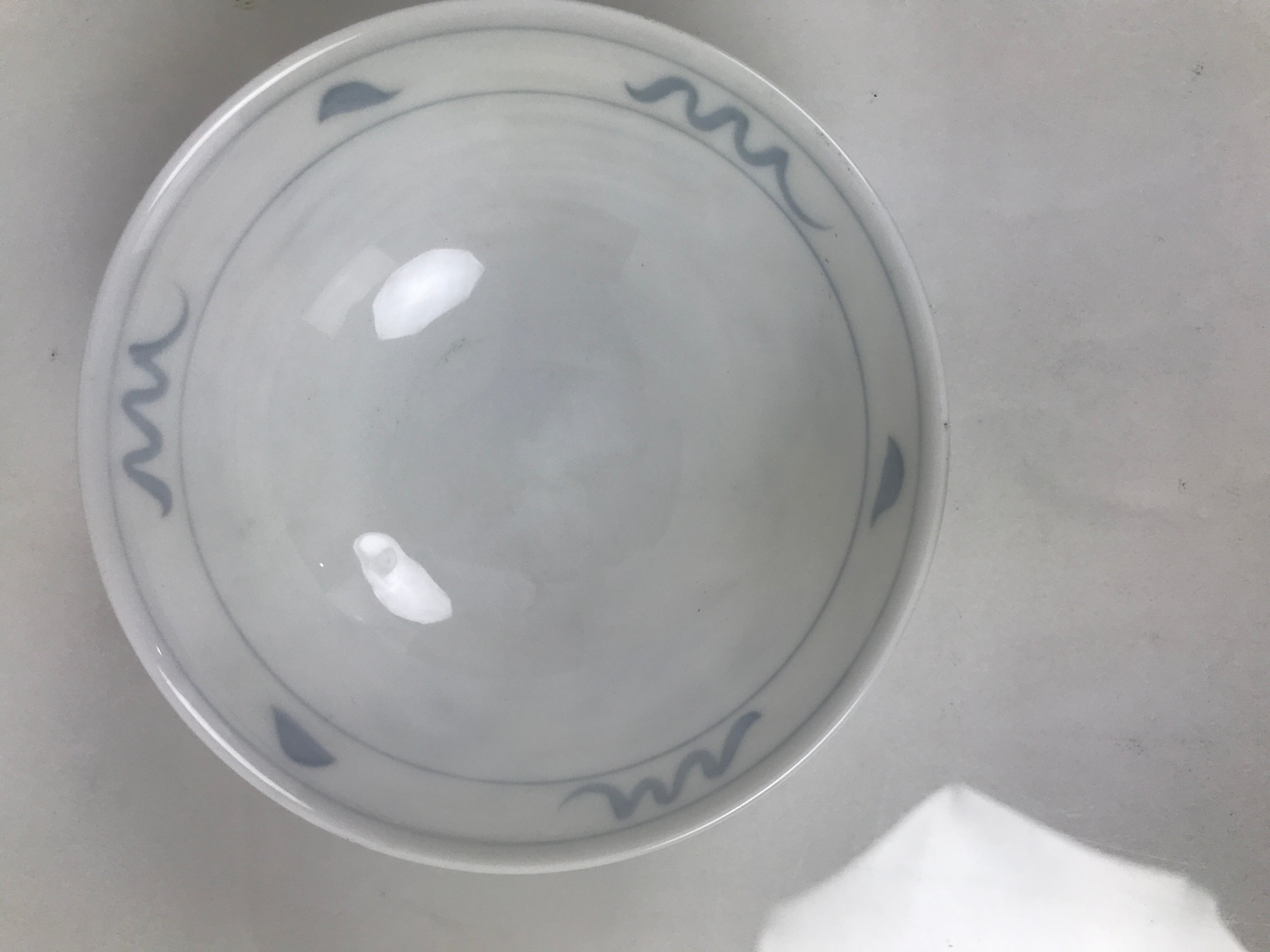 Japanese Porcelain Mino Ware Rice Bowl Chawan Vtg White Blue Plant Vine Tea Y498