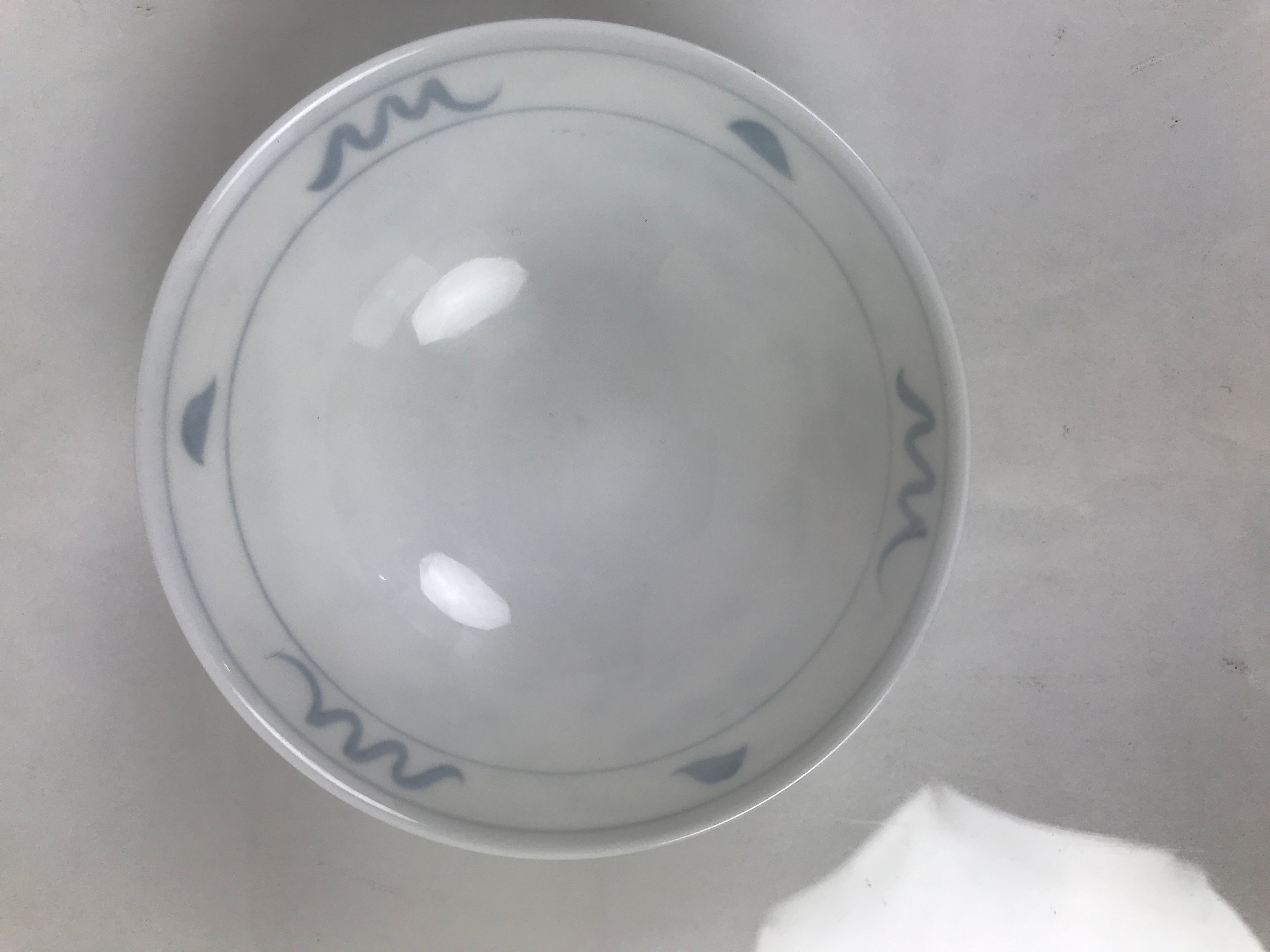 Japanese Porcelain Mino Ware Rice Bowl Chawan Vtg White Blue Plant Vine Tea Y501