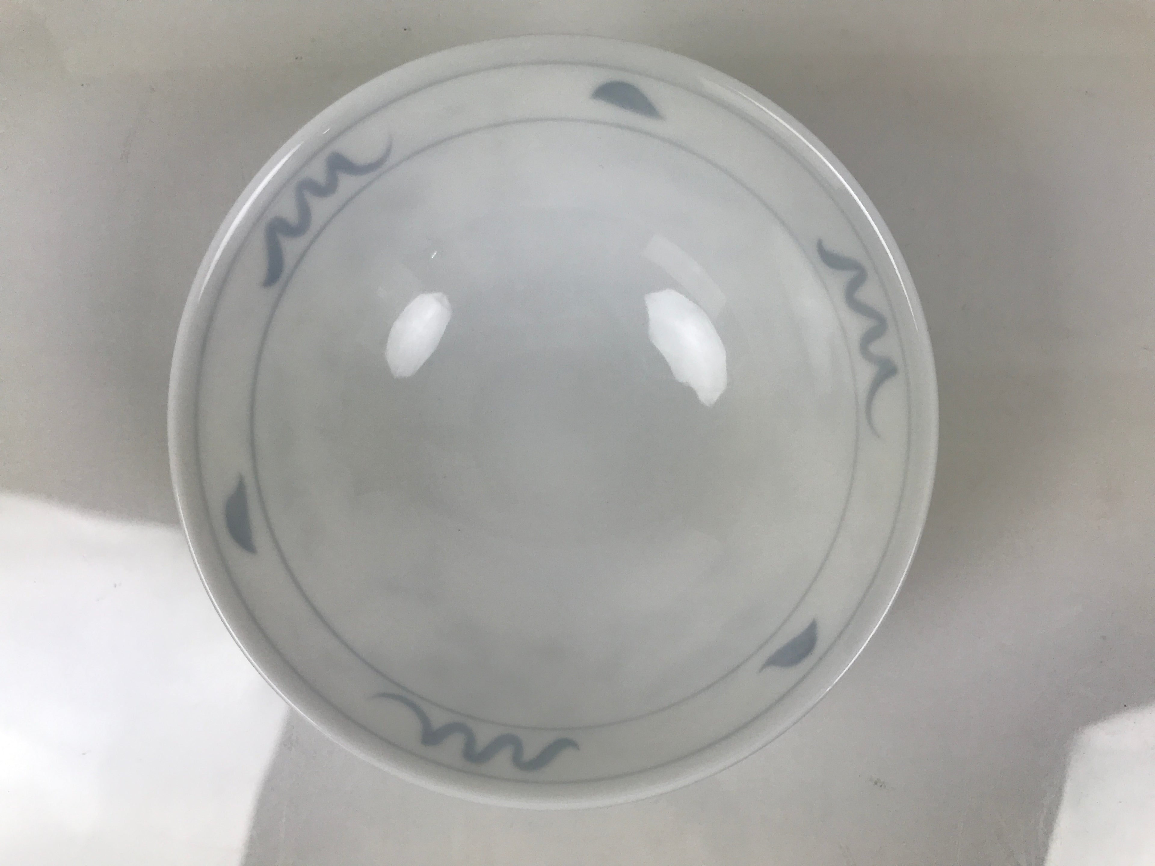 Japanese Porcelain Mino Ware Rice Bowl Chawan Vtg White Blue Plant Vine Tea Y502