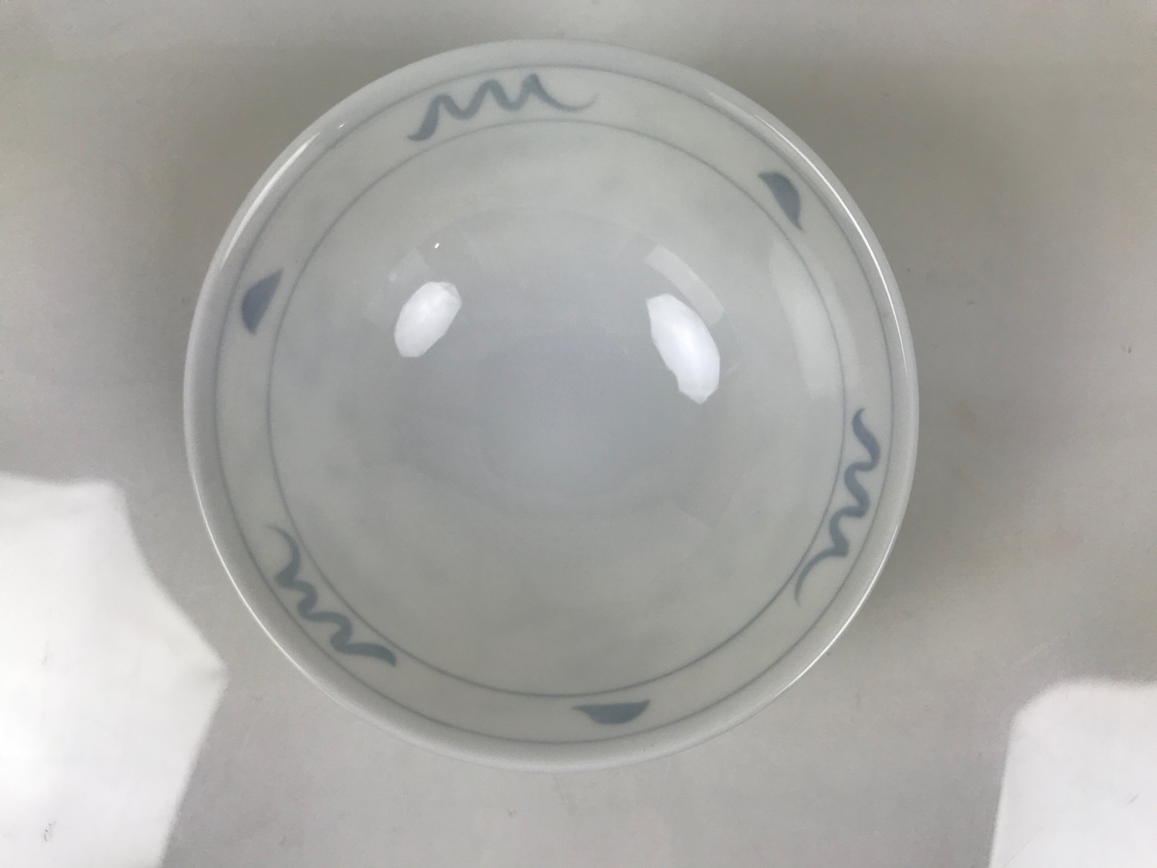 Japanese Porcelain Mino Ware Rice Bowl Chawan Vtg White Blue Plant Vine Tea Y506