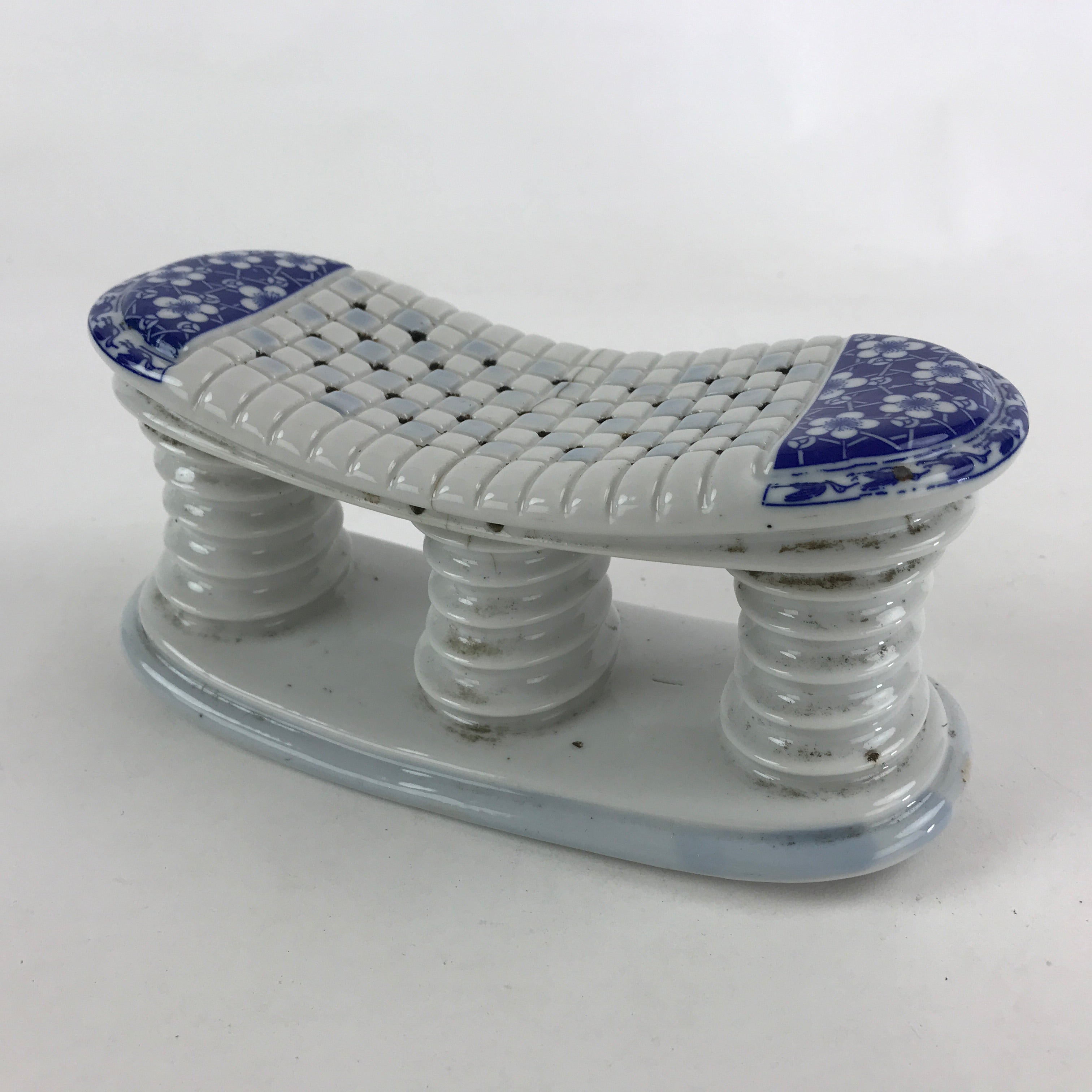 Japanese Porcelain Neck Rest Antique Geisha Takamakura Pillow Blue White JK569