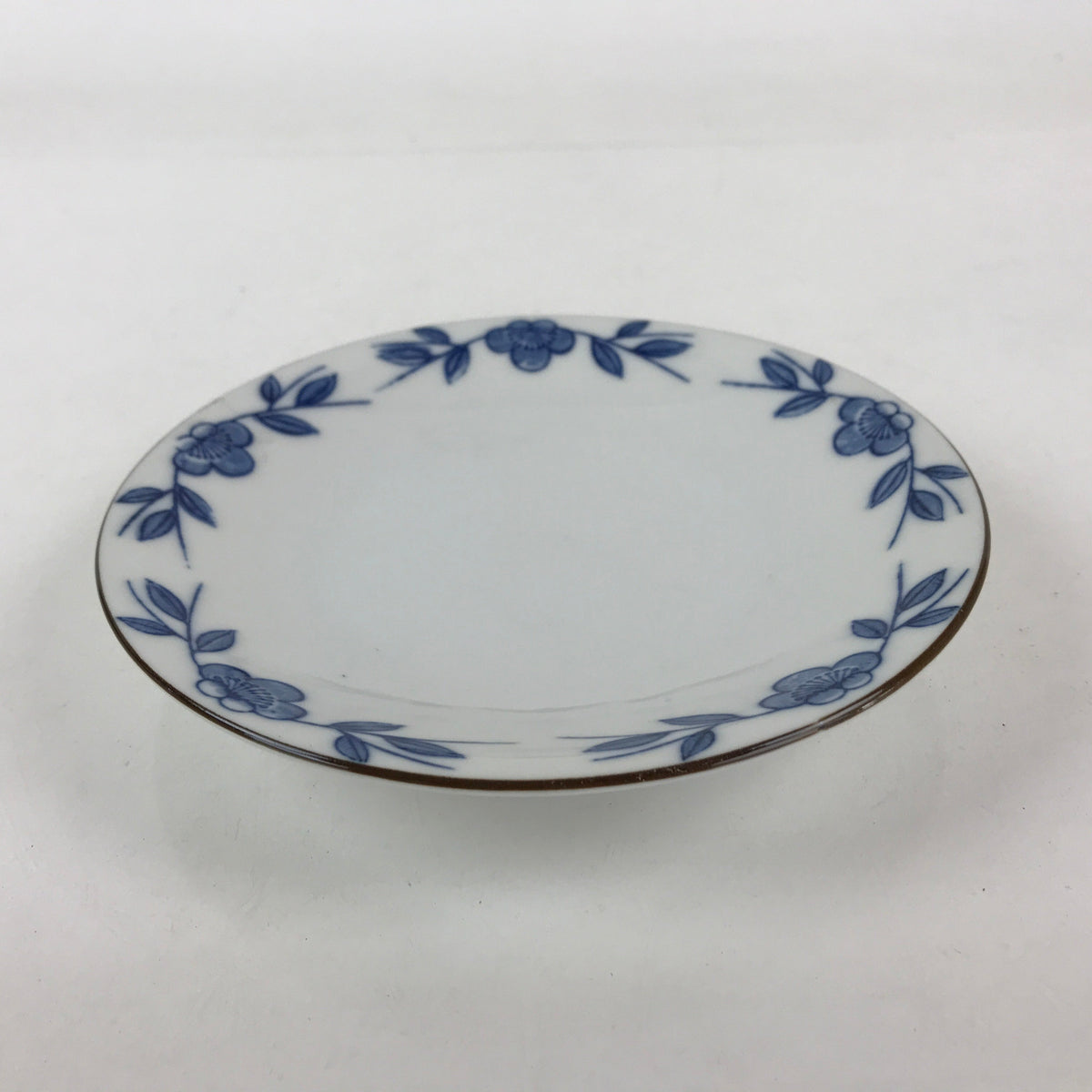 Japanese Porcelain Plate Blue Sometsuke Plum blossoms Flower Pattern Sara PY241