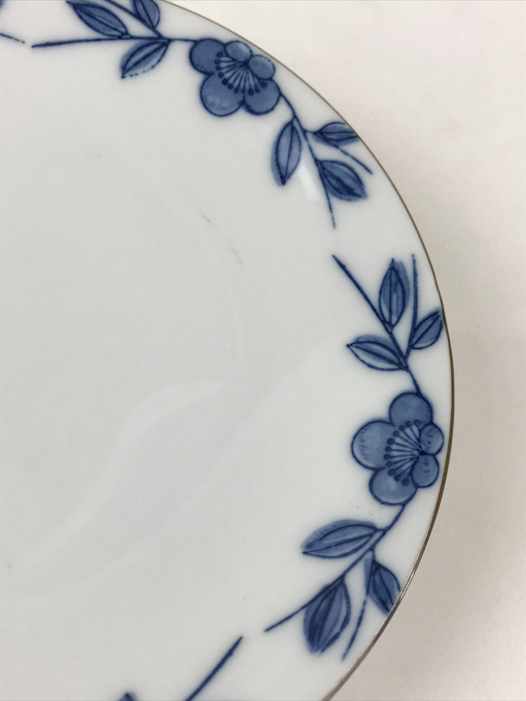Japanese Porcelain Plate Blue Sometsuke Plum blossoms Flower Pattern Sara PY242