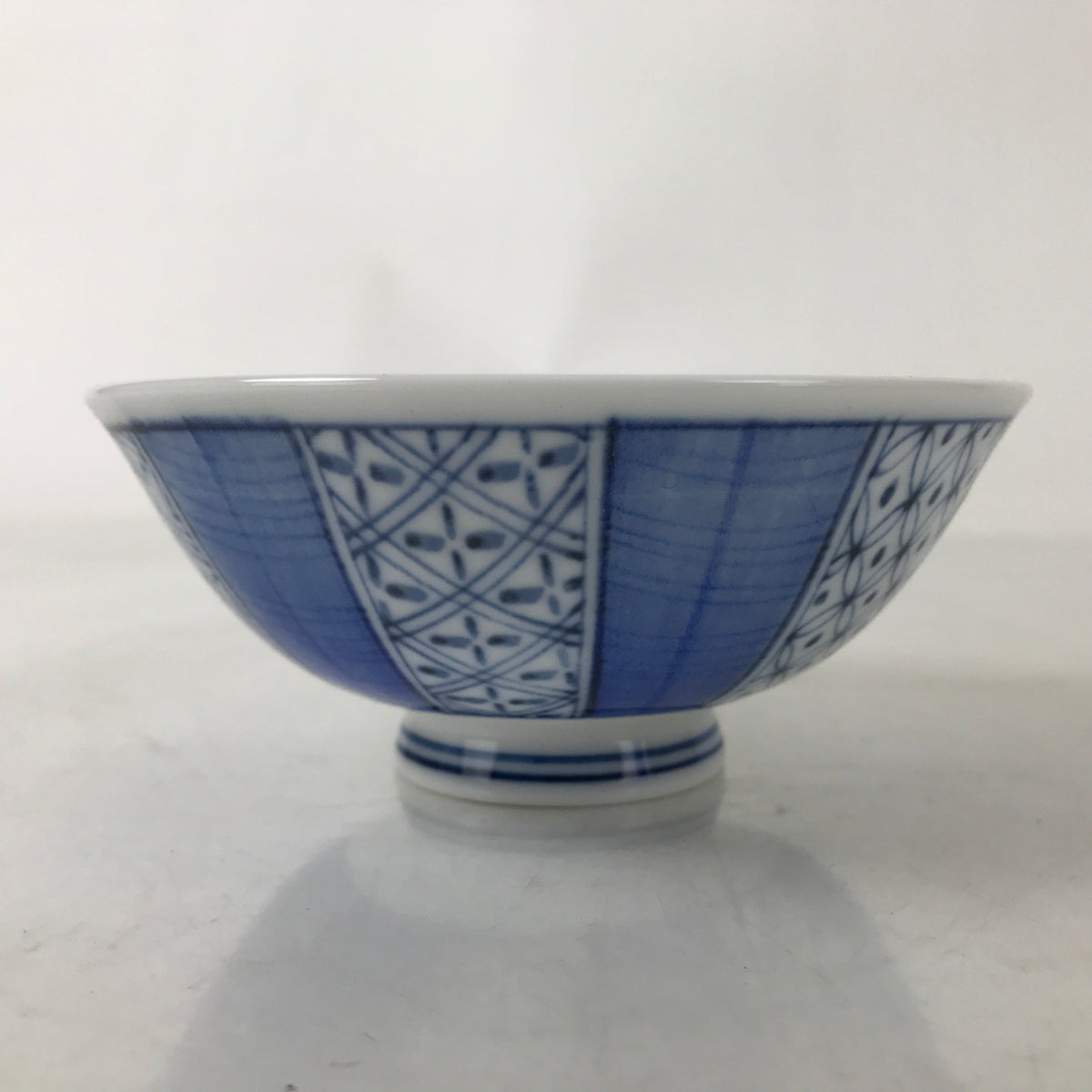 Japanese Porcelain Rice Bowl Owan Kobachi White Blue Sometsuke Traditional Y266