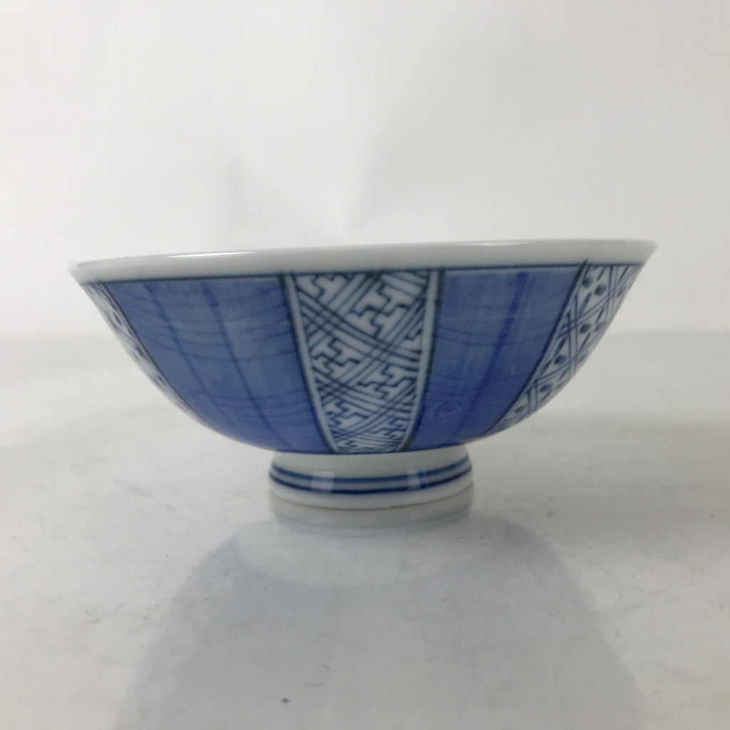 Japanese Porcelain Rice Bowl Owan Kobachi White Blue Sometsuke Traditional Y266
