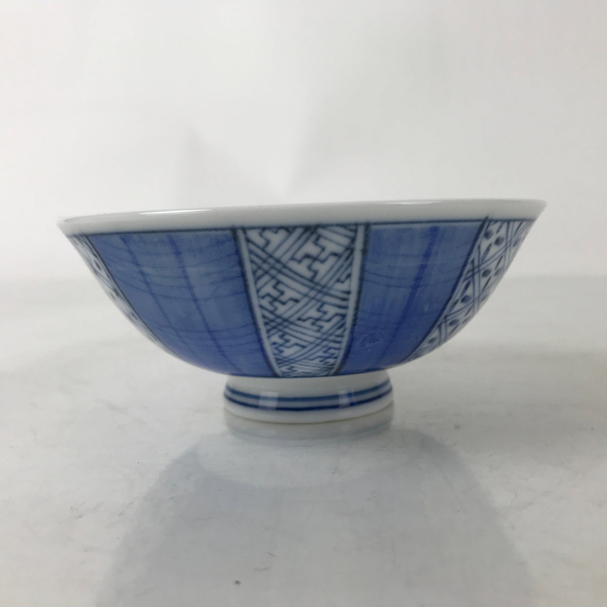 Japanese Porcelain Rice Bowl Owan Kobachi White Blue Sometsuke Traditional Y266