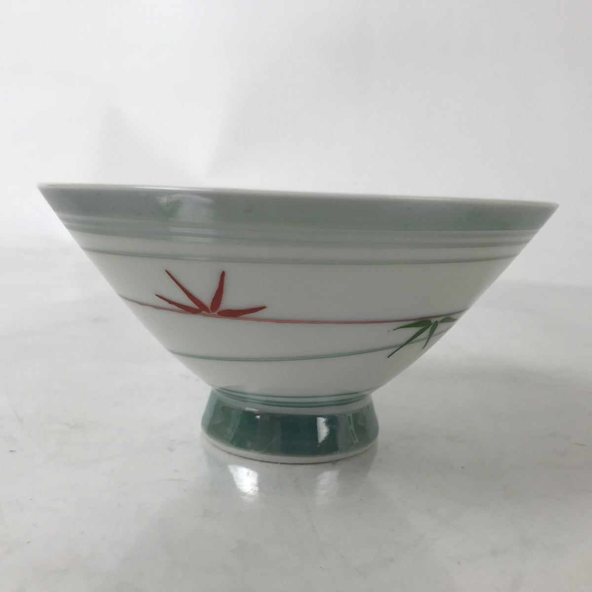 Japanese Porcelain Rice Bowl Owan Vtg Kobachi White Bamboo Leaf Line Stream Y276