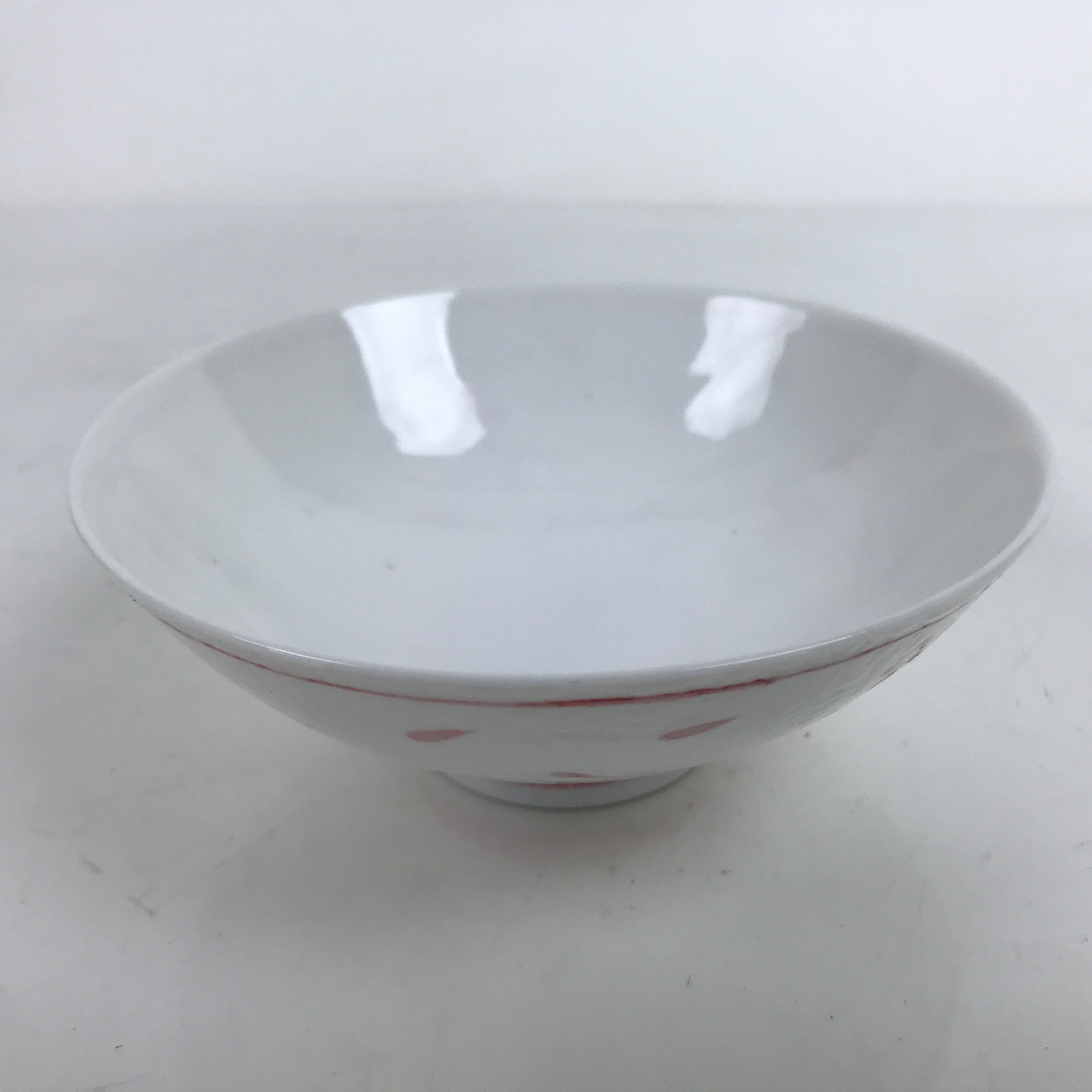 Japanese Porcelain Rice Bowl Owan Vtg Wide Textured White Pink Petal Flowers Y54