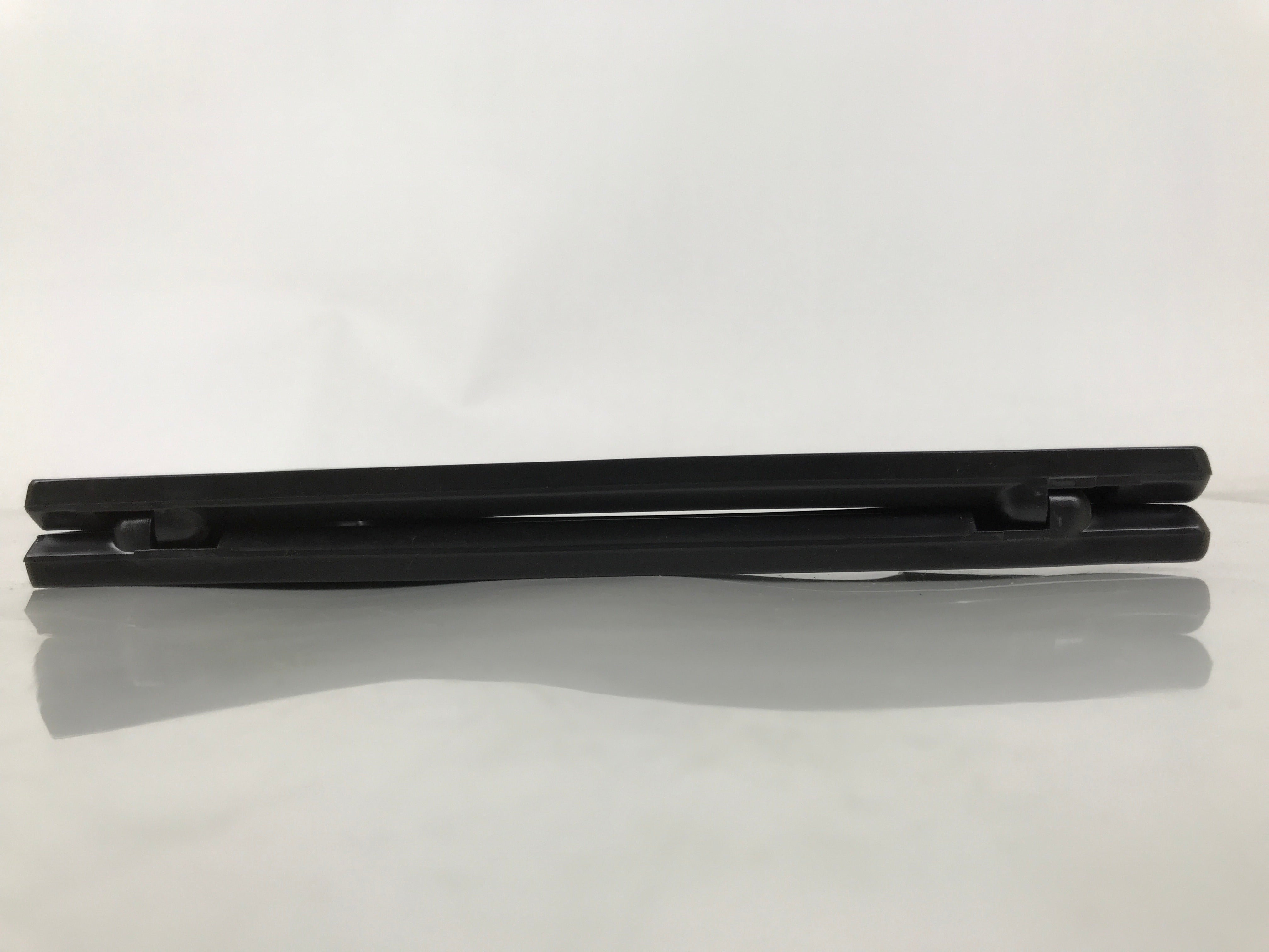 Japanese Porcelain Round Large Plate Vtg Chrysanthemum Carp Koi Fish Blue PX775