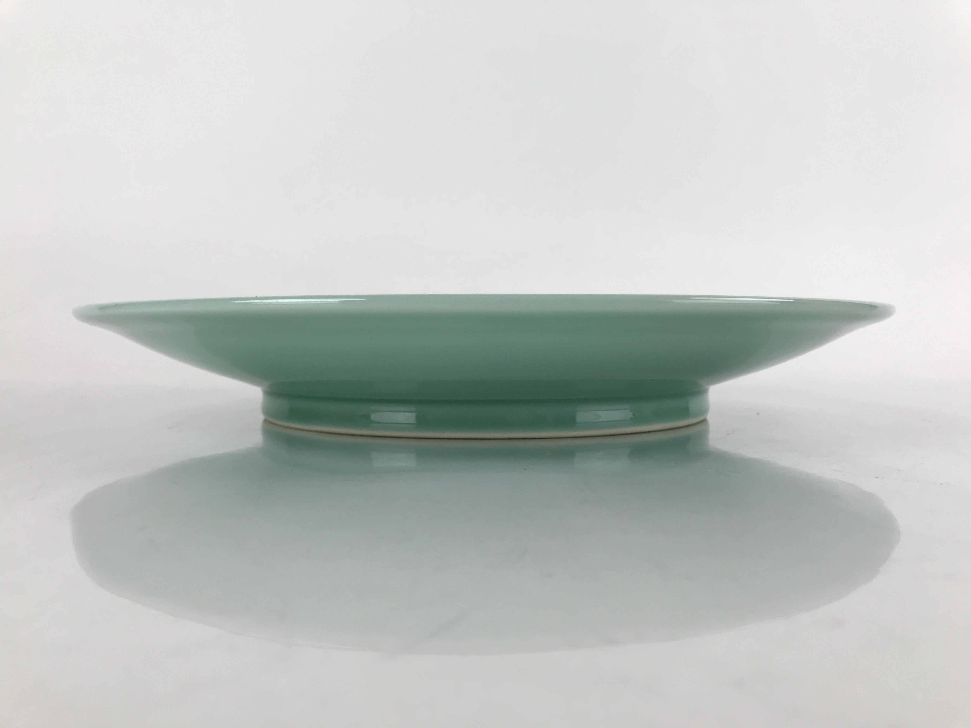 Japanese Porcelain Round Large Plate Vtg Ozara Simple Celadon Green PY754