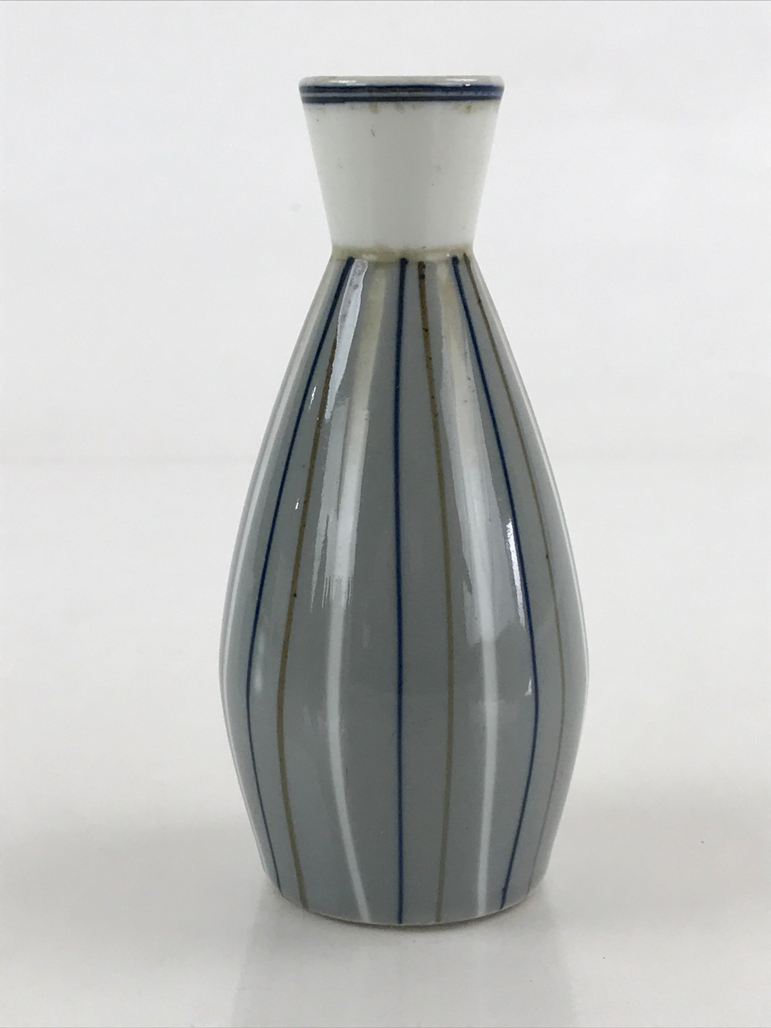 Japanese Porcelain Sake Bottle Tokkuri Ichigo Vtg Pottery Vertical Stripes TS527