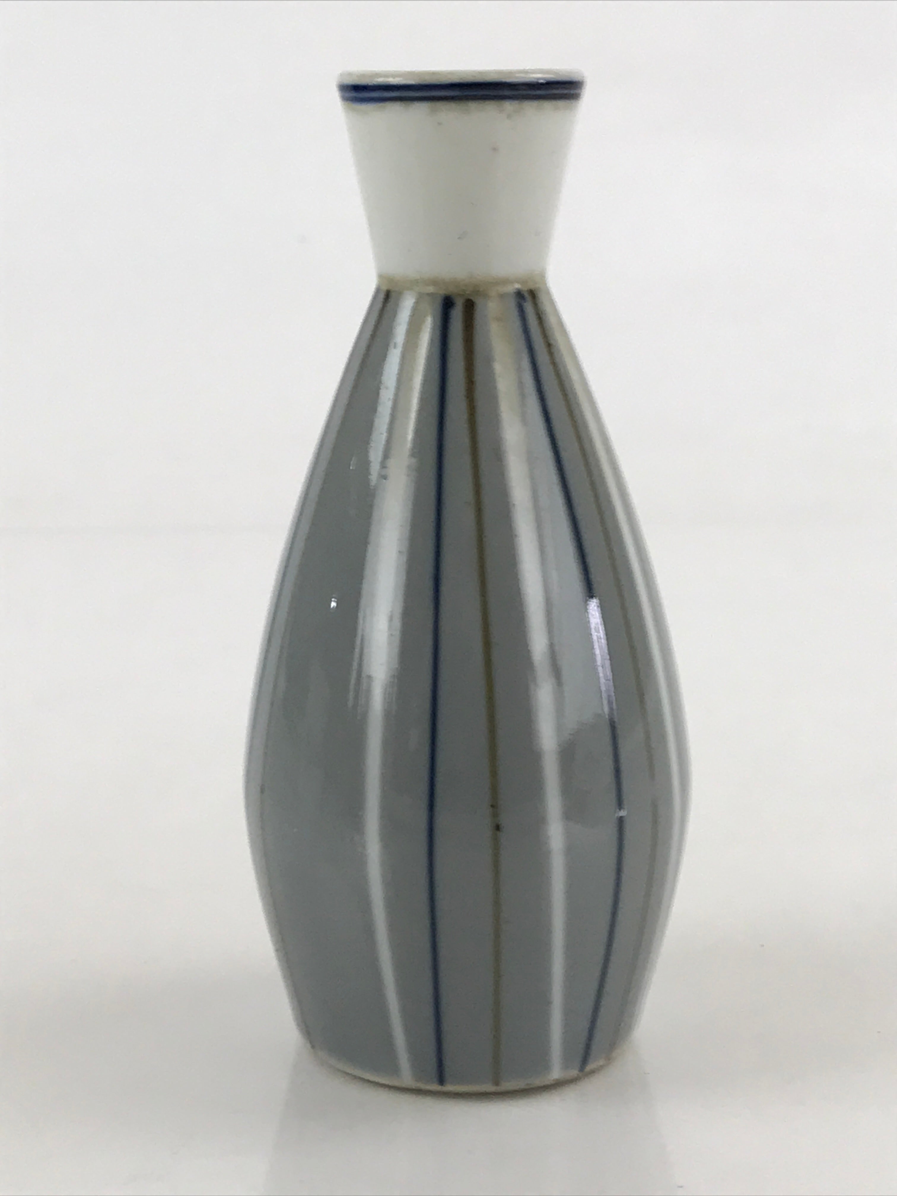 Japanese Porcelain Sake Bottle Tokkuri Ichigo Vtg Pottery Vertical Stripes TS527