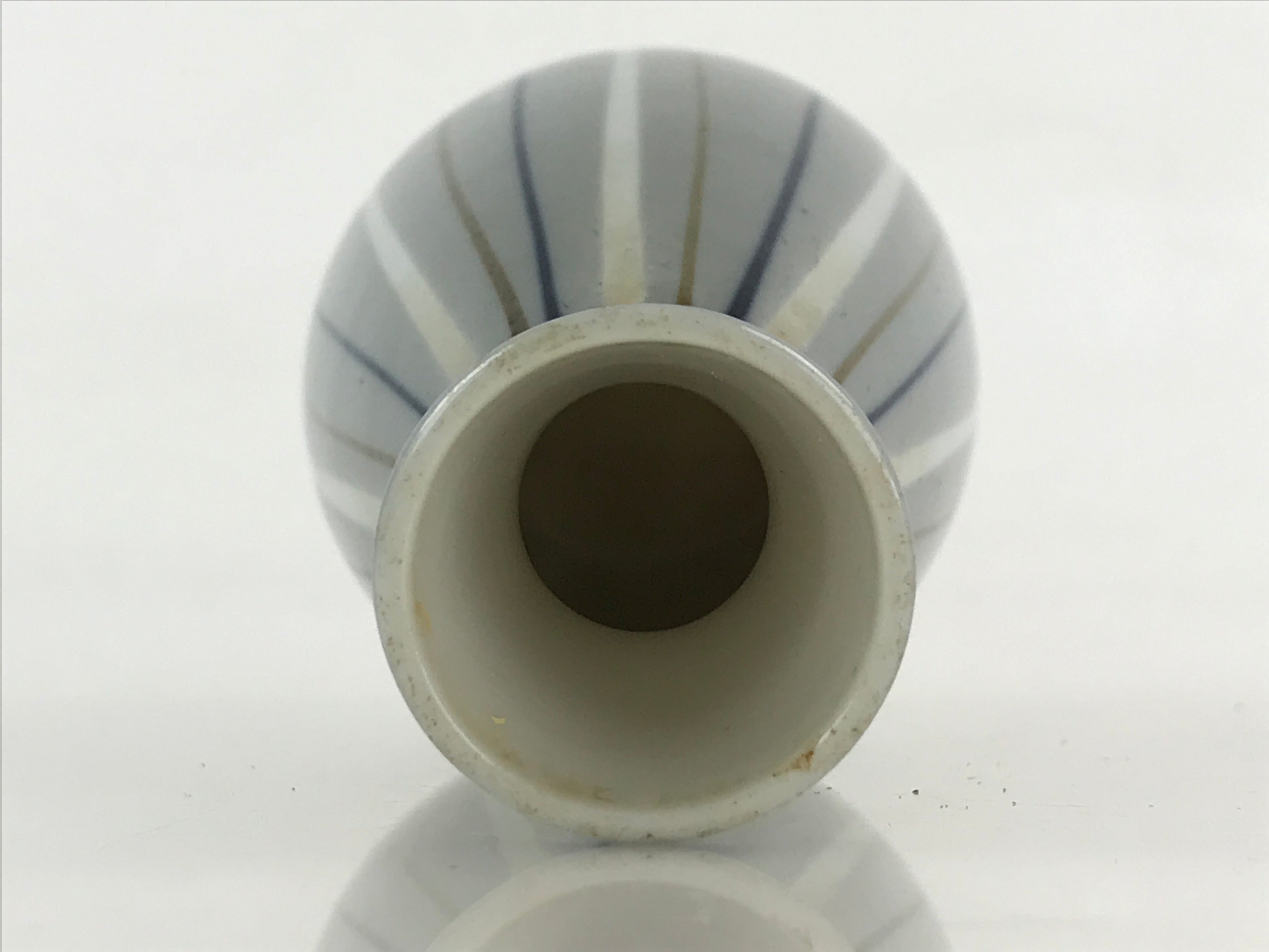 Japanese Porcelain Sake Bottle Tokkuri Ichigo Vtg Pottery Vertical Stripes TS527