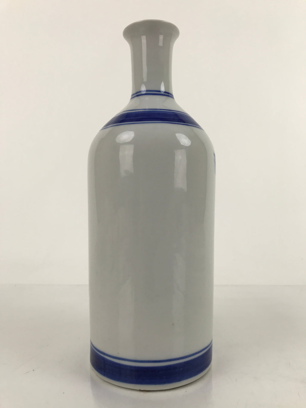 Japanese Porcelain Sake Bottle Tokkuri Imari Ware Blue Sometsuke Scenery TS663