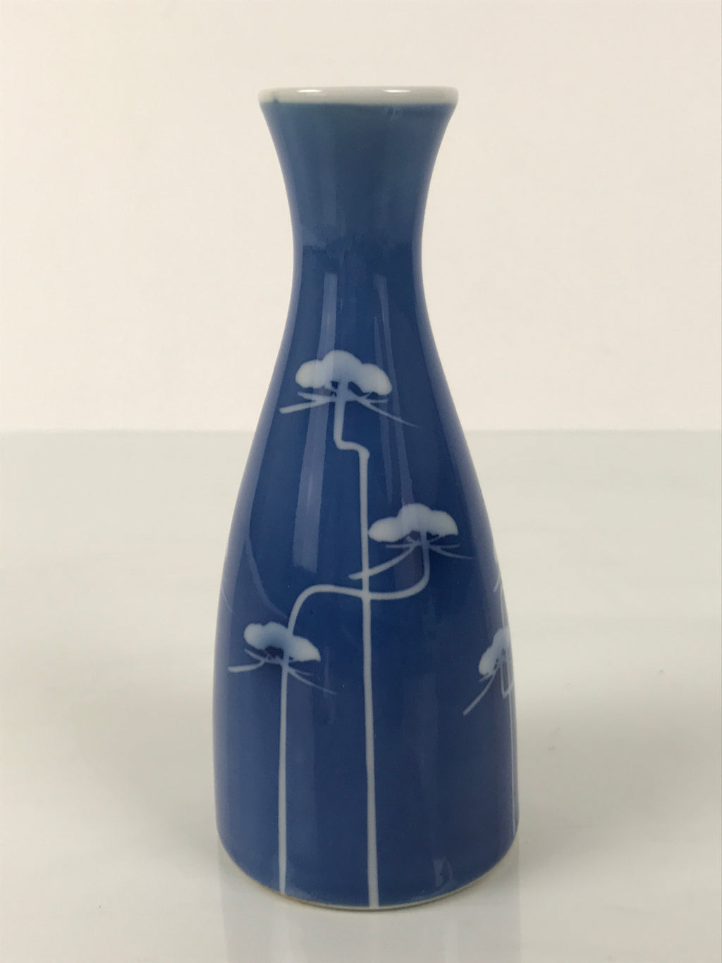 Japanese Porcelain Sake Bottle Tokkuri Vtg Ichi-Go Blue White Pine Matsu TS840